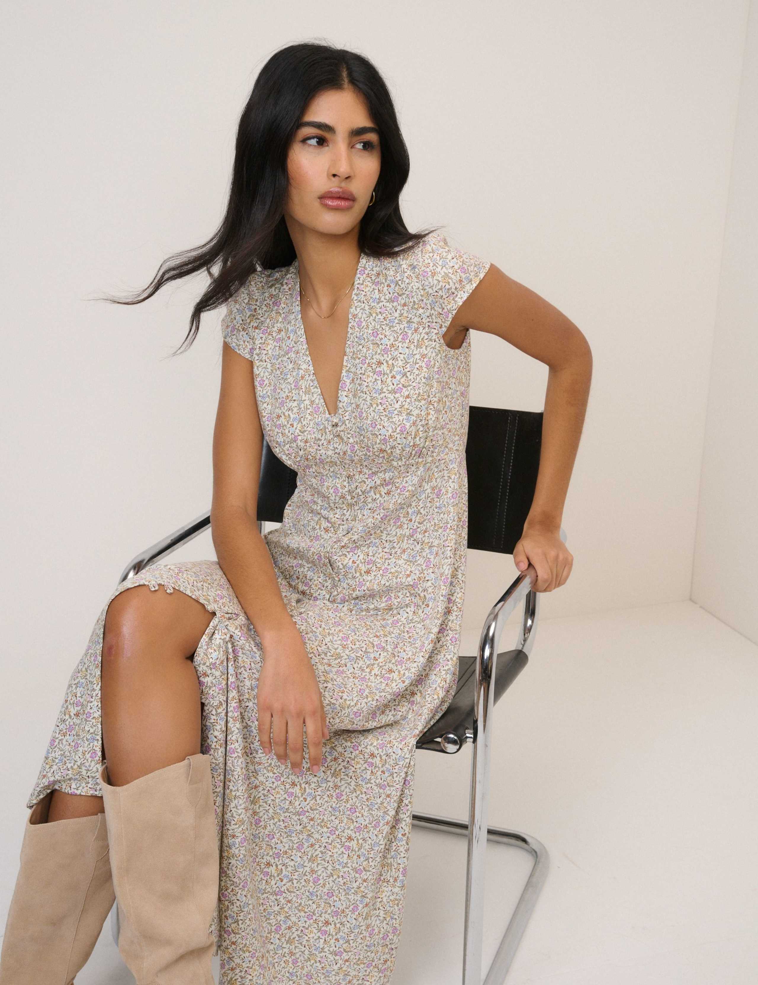 Floral V-Neck Midi Tea Dress 2 of 5