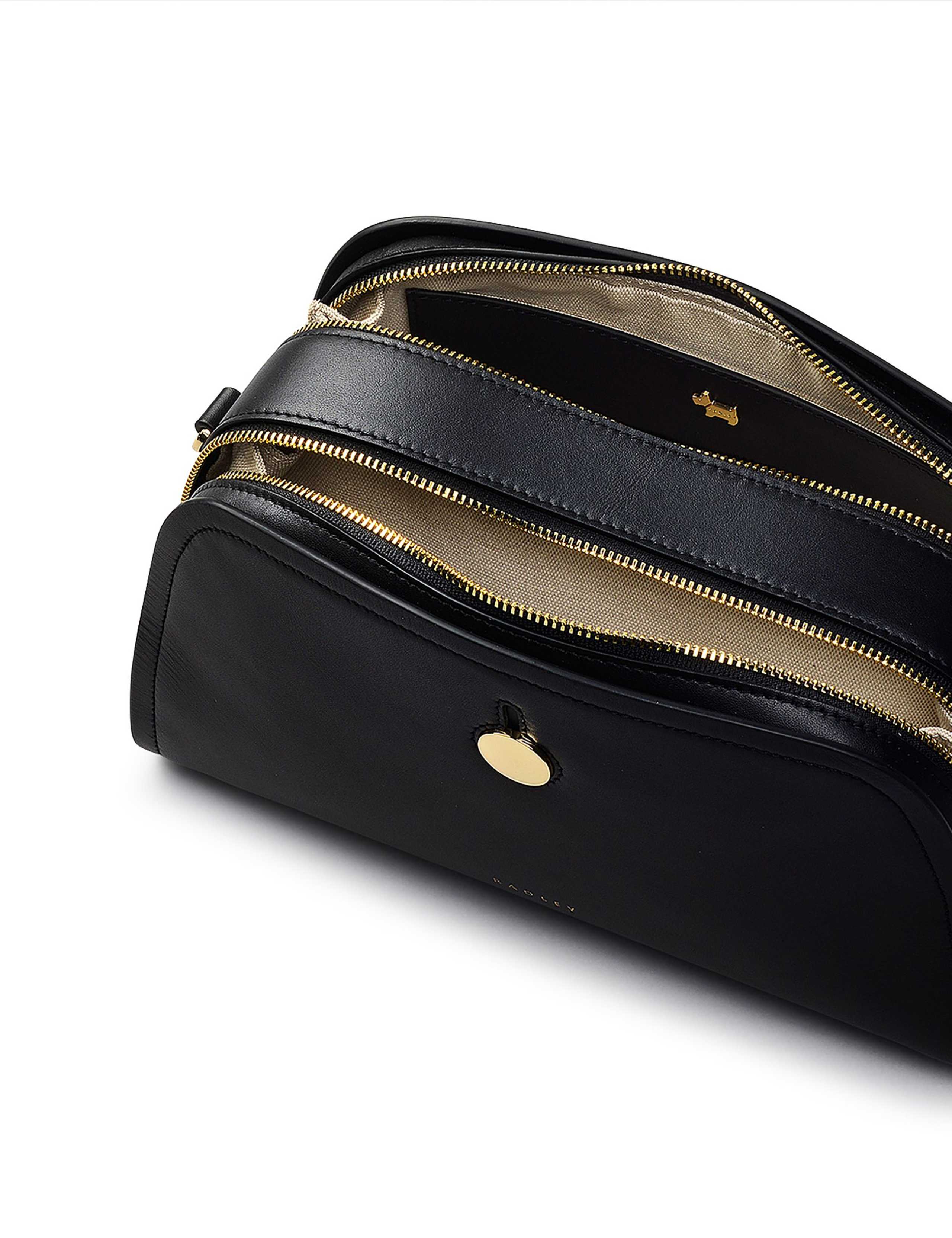 Bathurst Mews Leather Multi Pocket Multi Pocket Bag 4 of 5