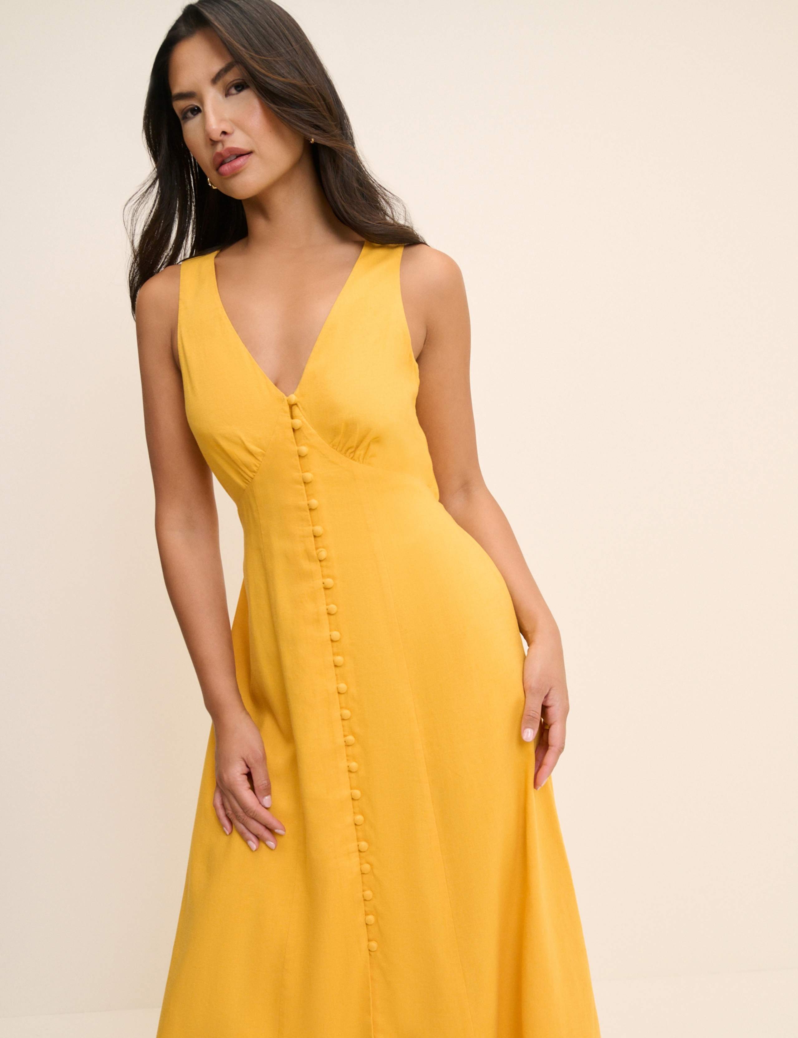 Lyocell Rich Midaxi Waisted Dress with Linen 7 of 8