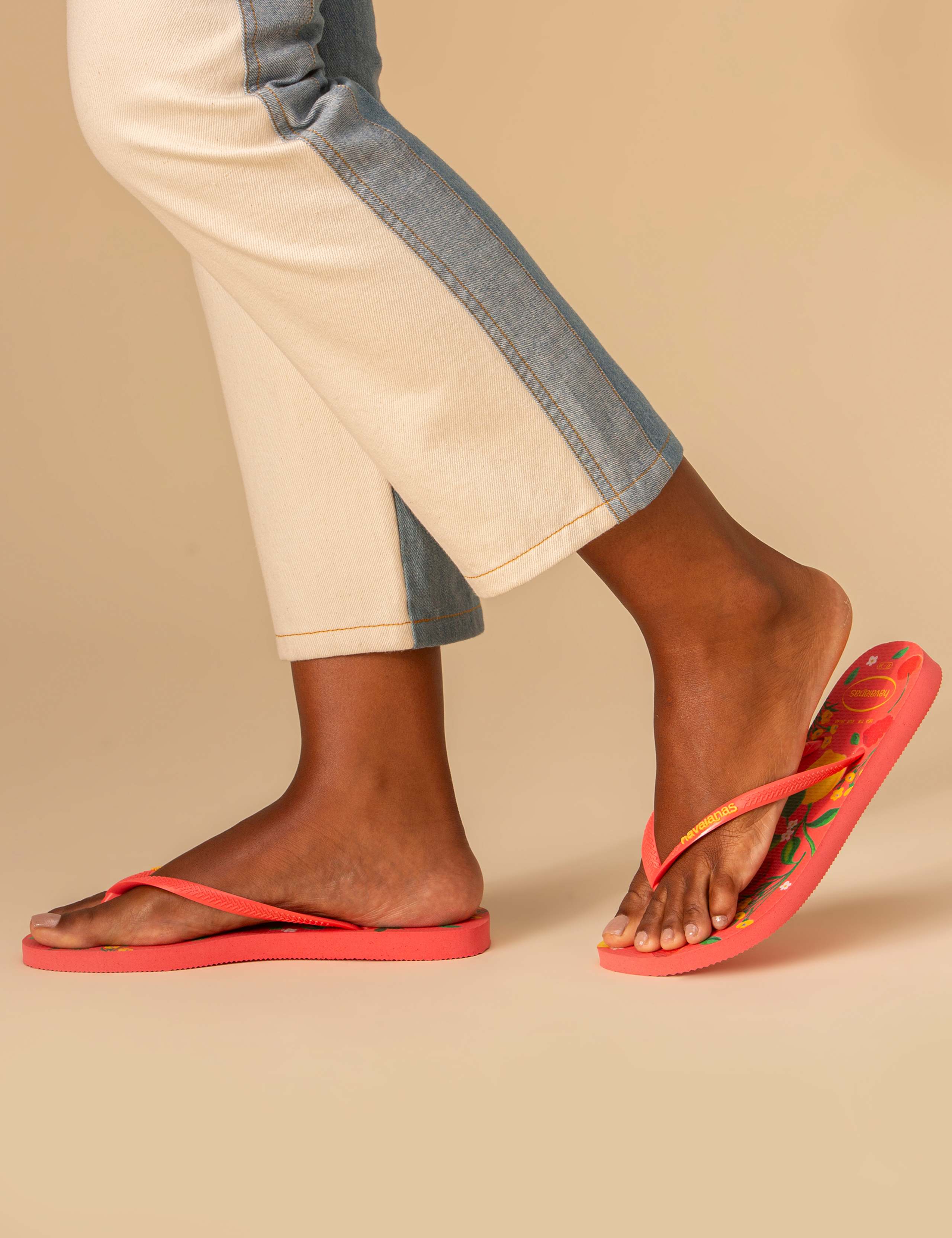 Printed Slim Flip-Flops 2 of 9