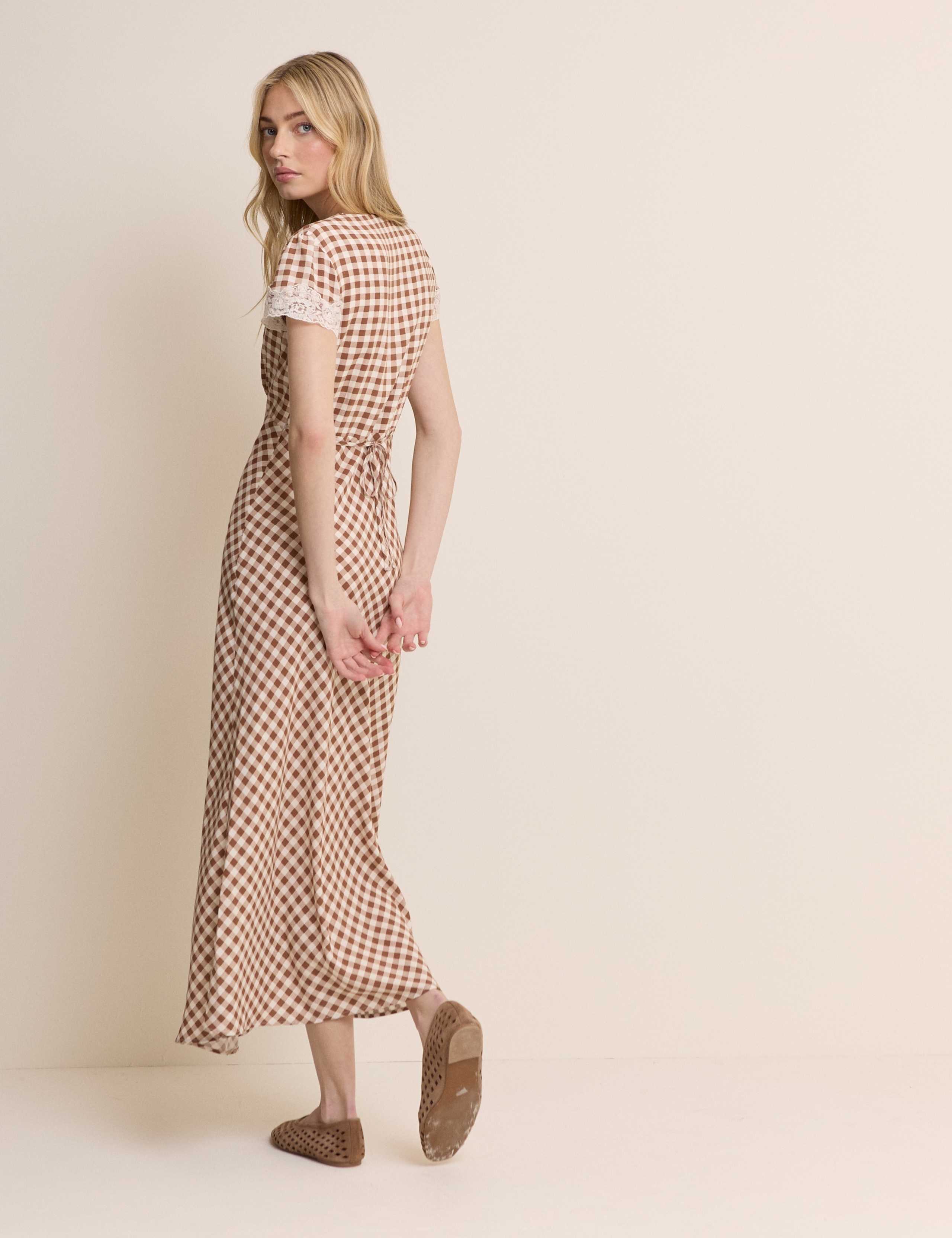 Checked V-Neck Lace Insert Midi Tea Dress 2 of 4