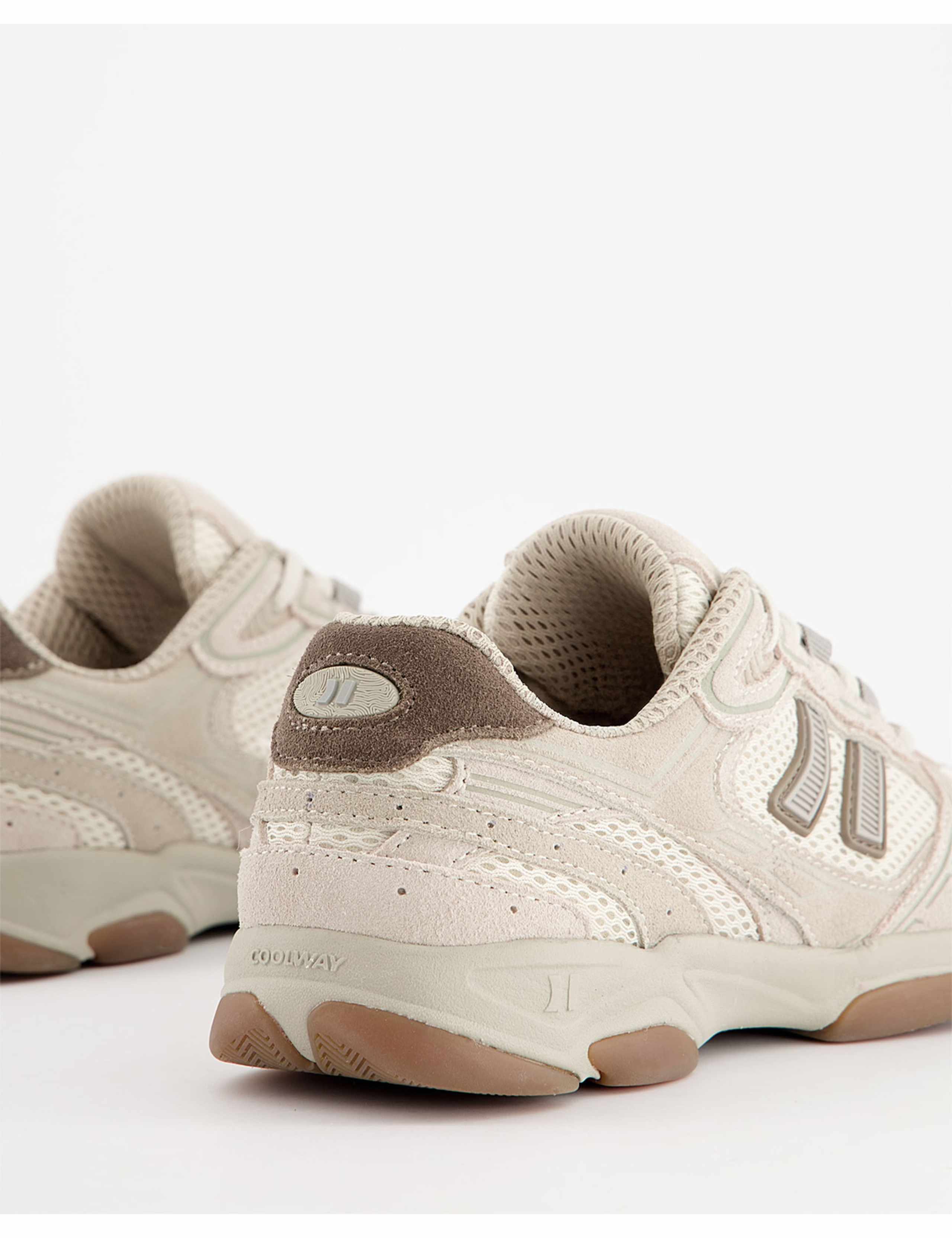 Smoke Retro Trainers 5 of 6