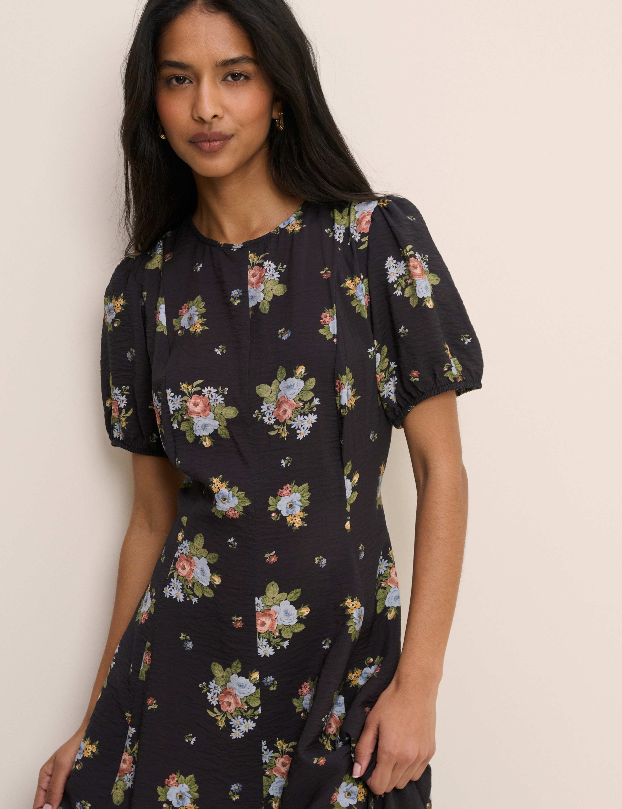 Lyocell Rich Floral Midi Tea Dress 4 of 5