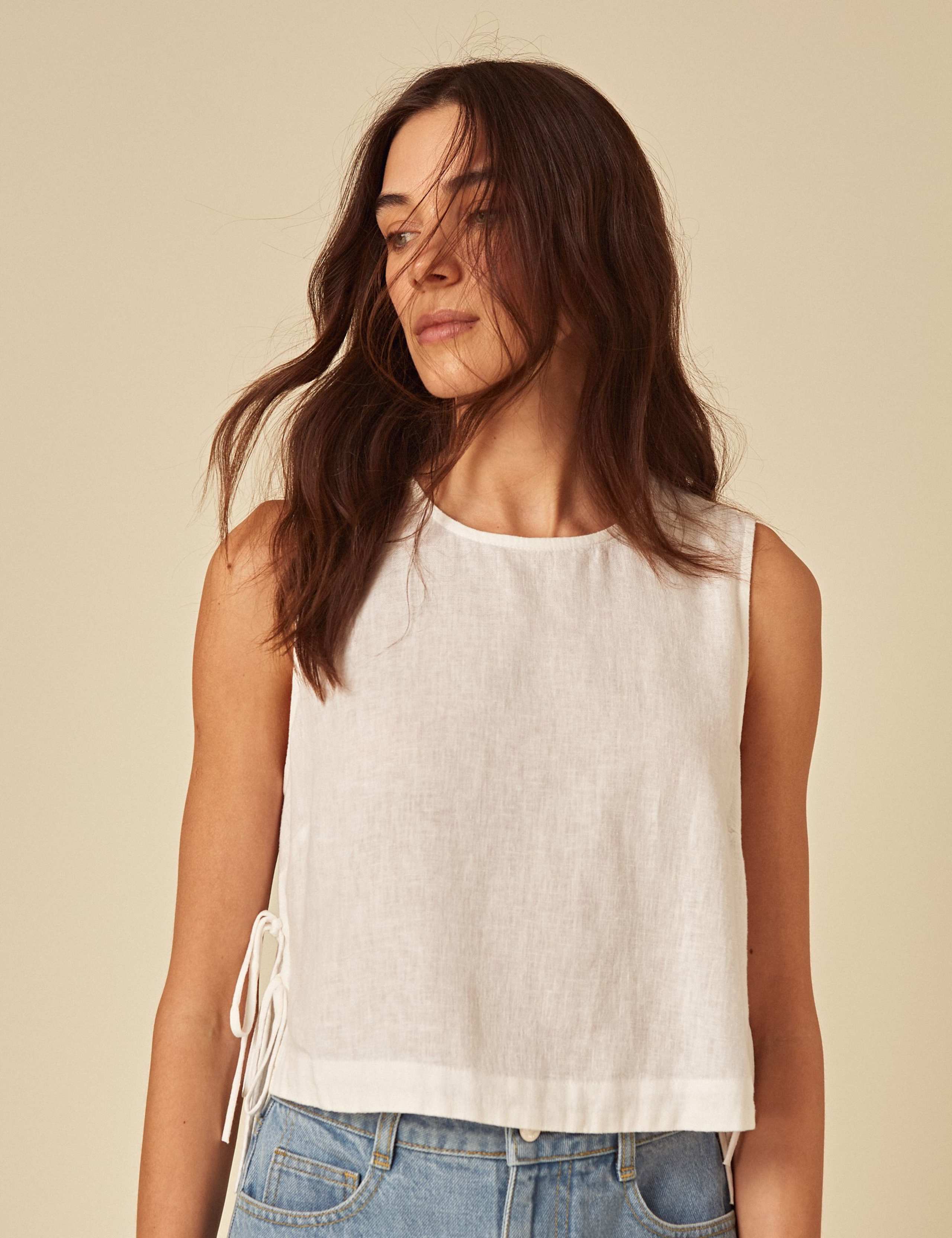 Linen Rich Keyhole Crop Boxy Top 3 of 5