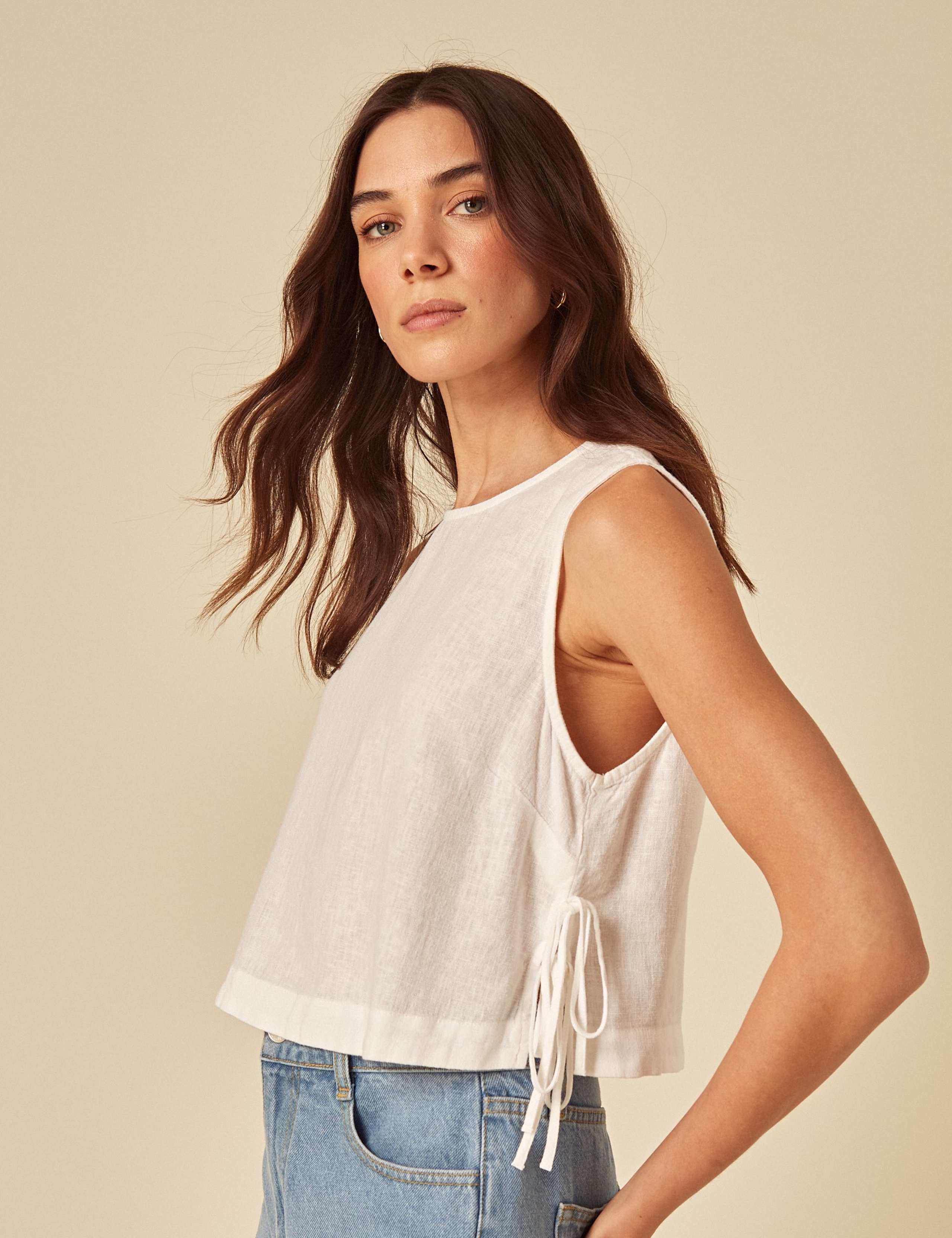 Linen Rich Keyhole Crop Boxy Top 4 of 5