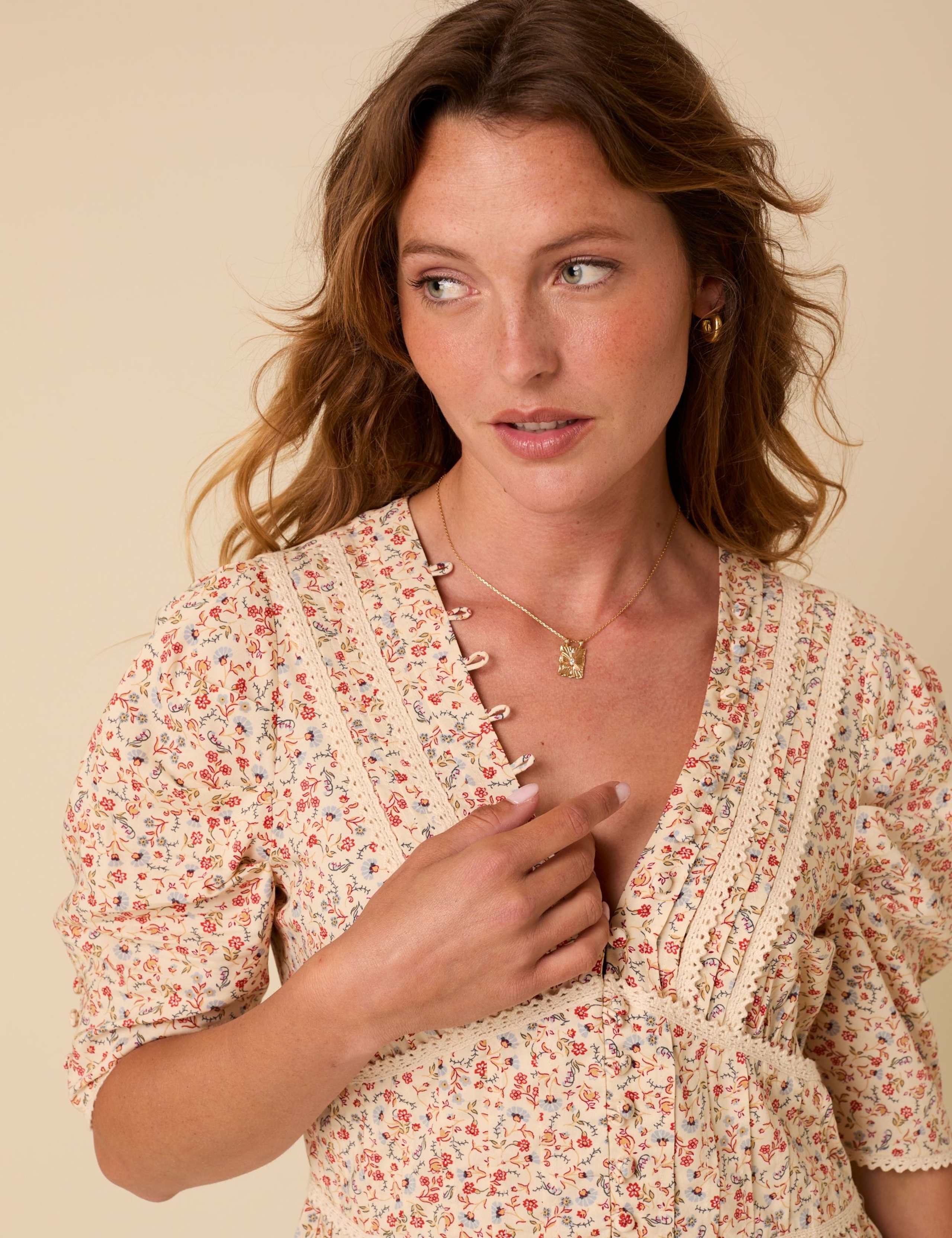 Floral V-Neck Top 5 of 5