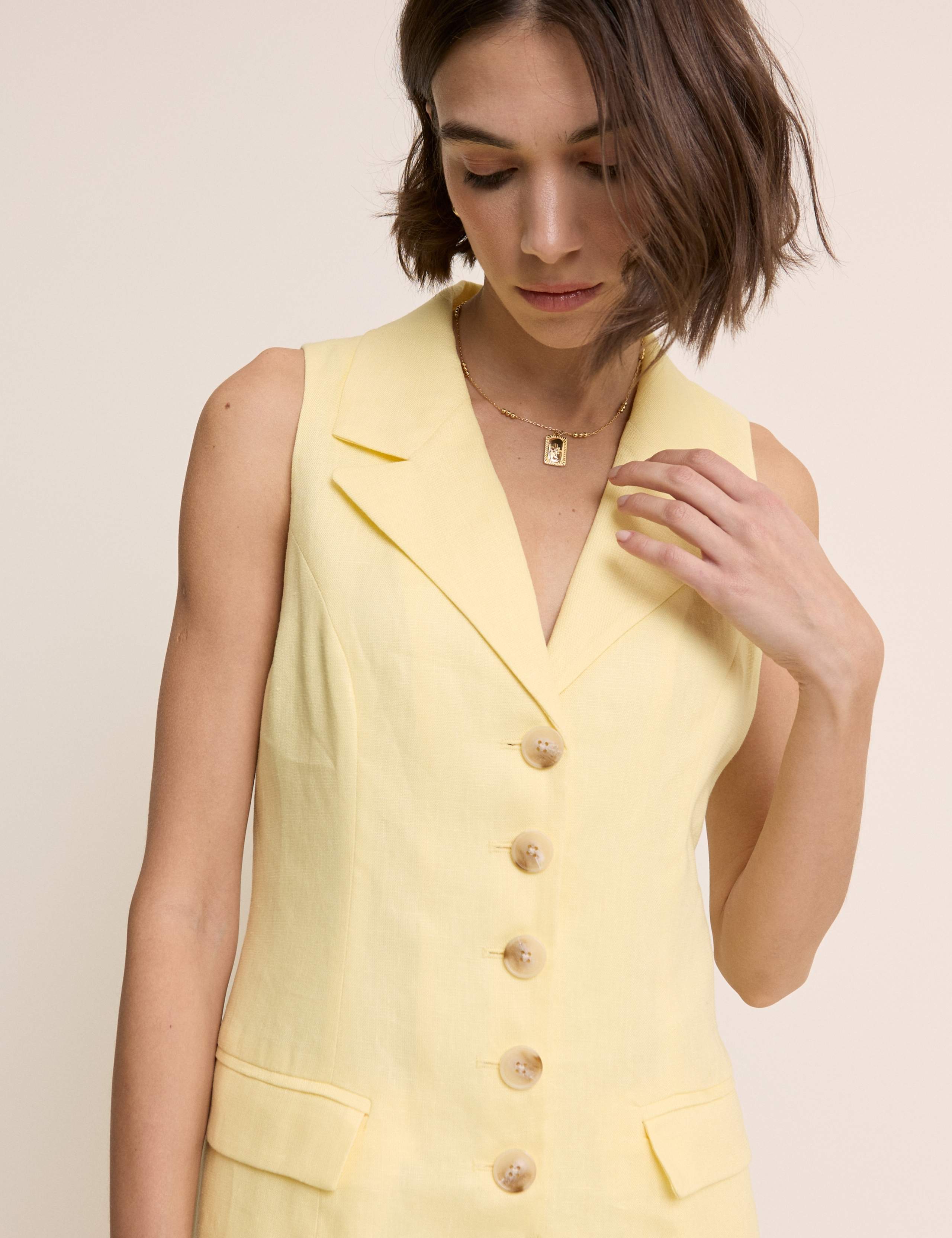 Tailored Sleeveless Playsuit with Linen 4 of 5