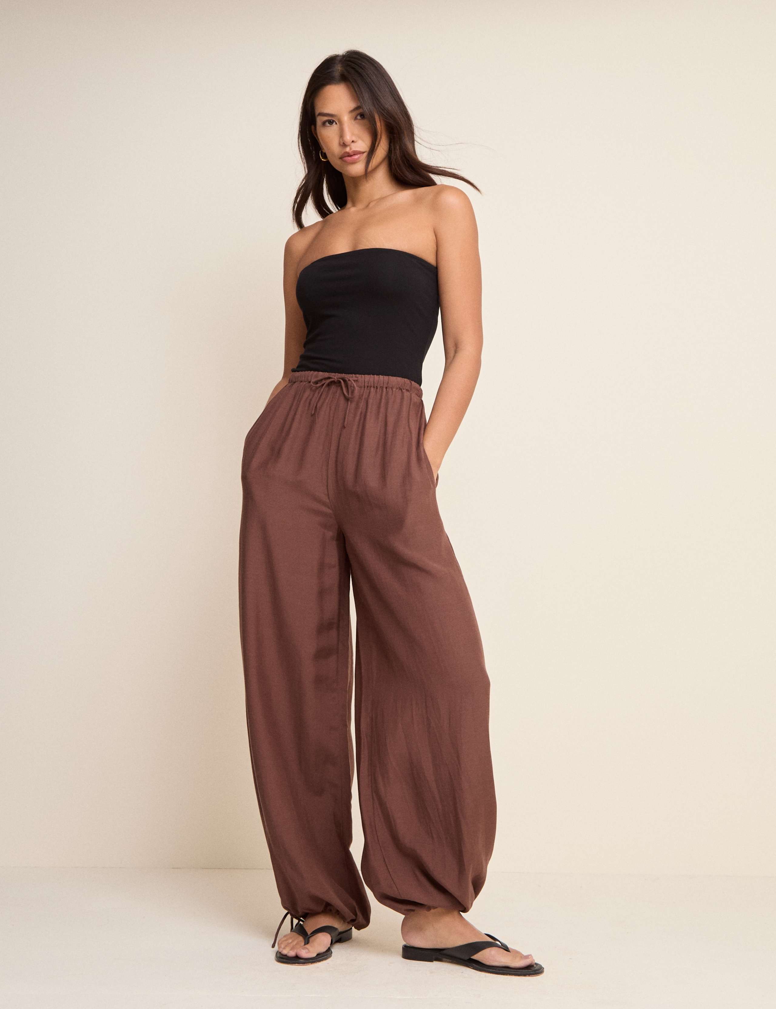 Balloon Cuffed Relaxed Trousers with Linen 3 of 5