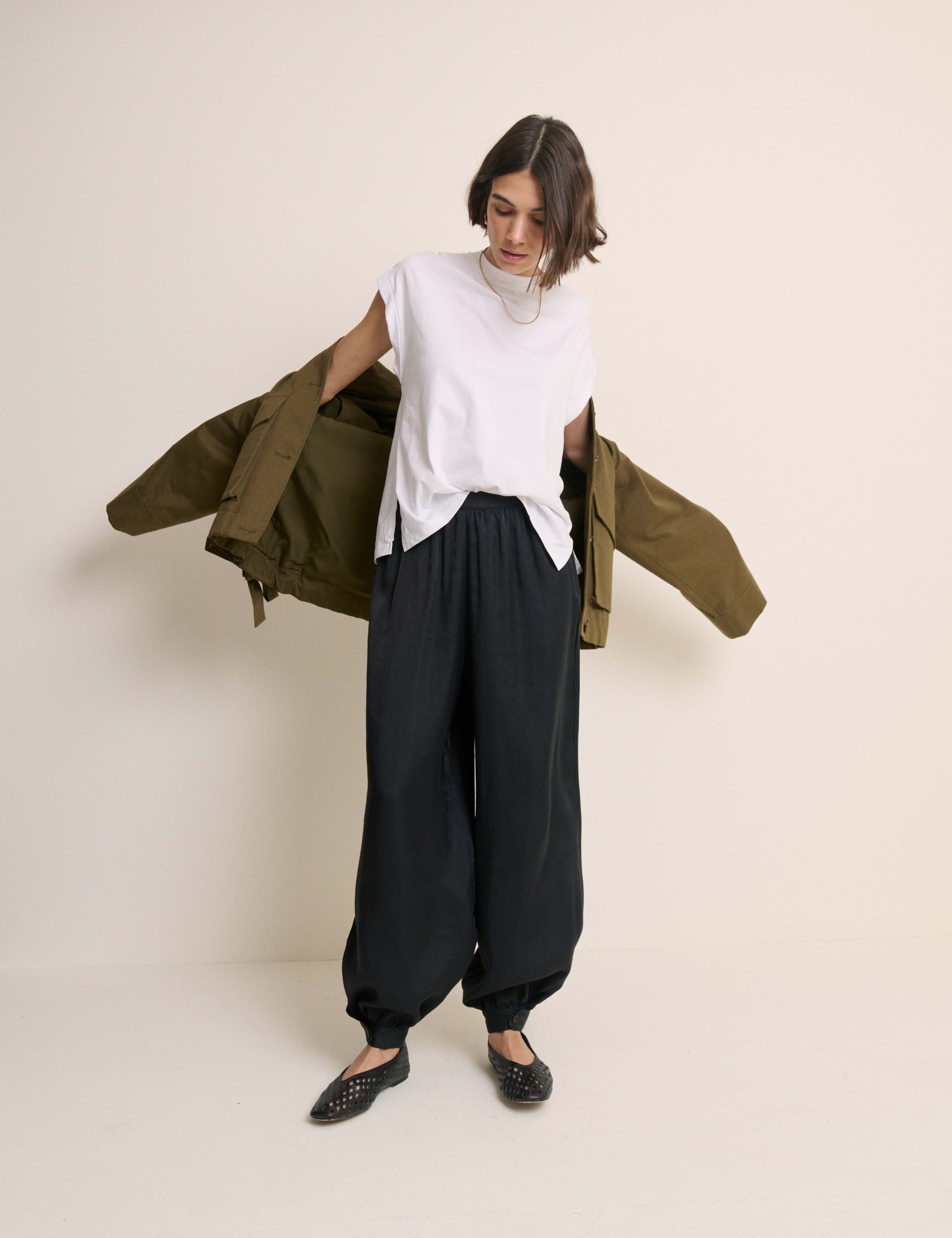 Button Detail Relaxed Cuffed Trousers 3 of 5