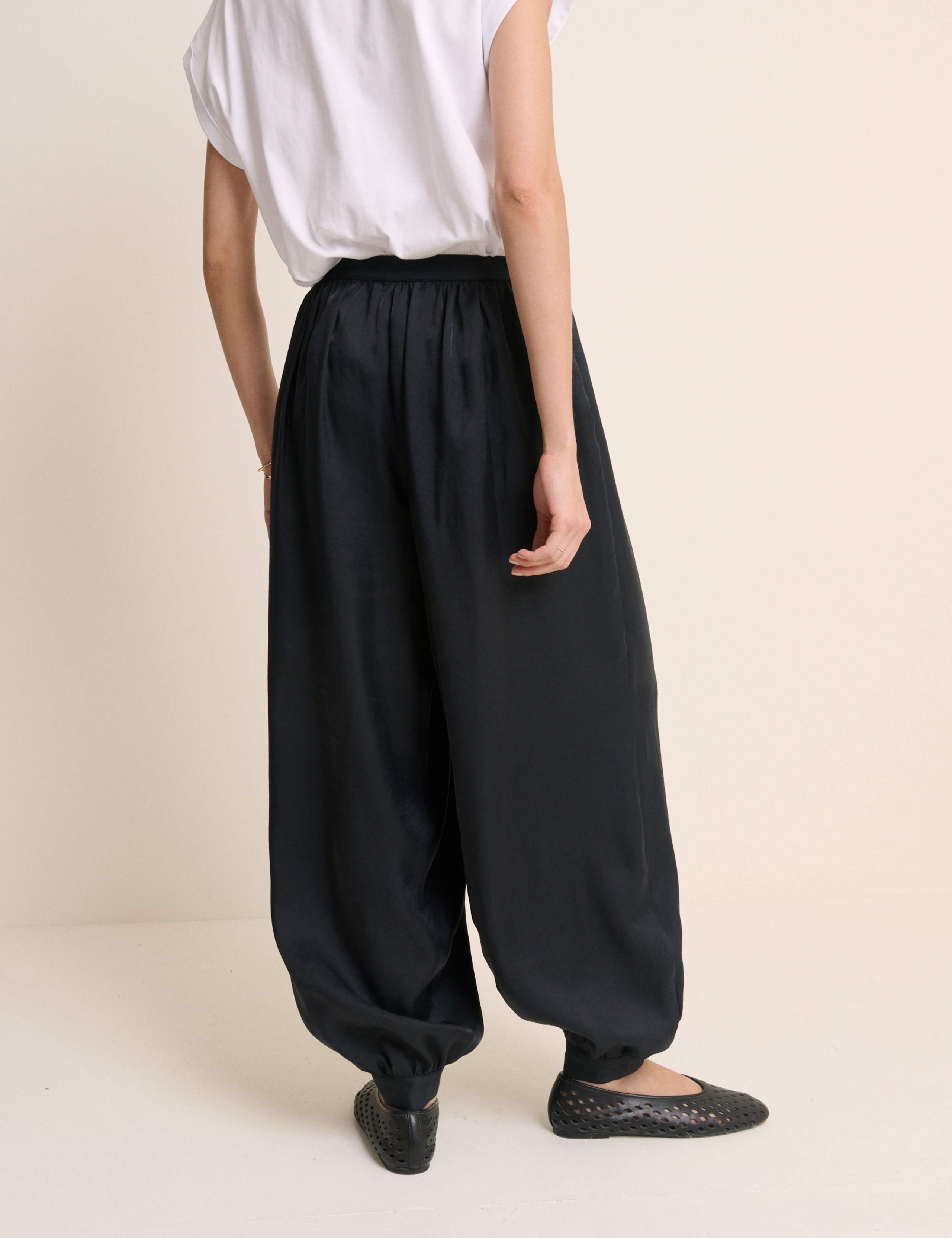 Button Detail Relaxed Cuffed Trousers 4 of 5