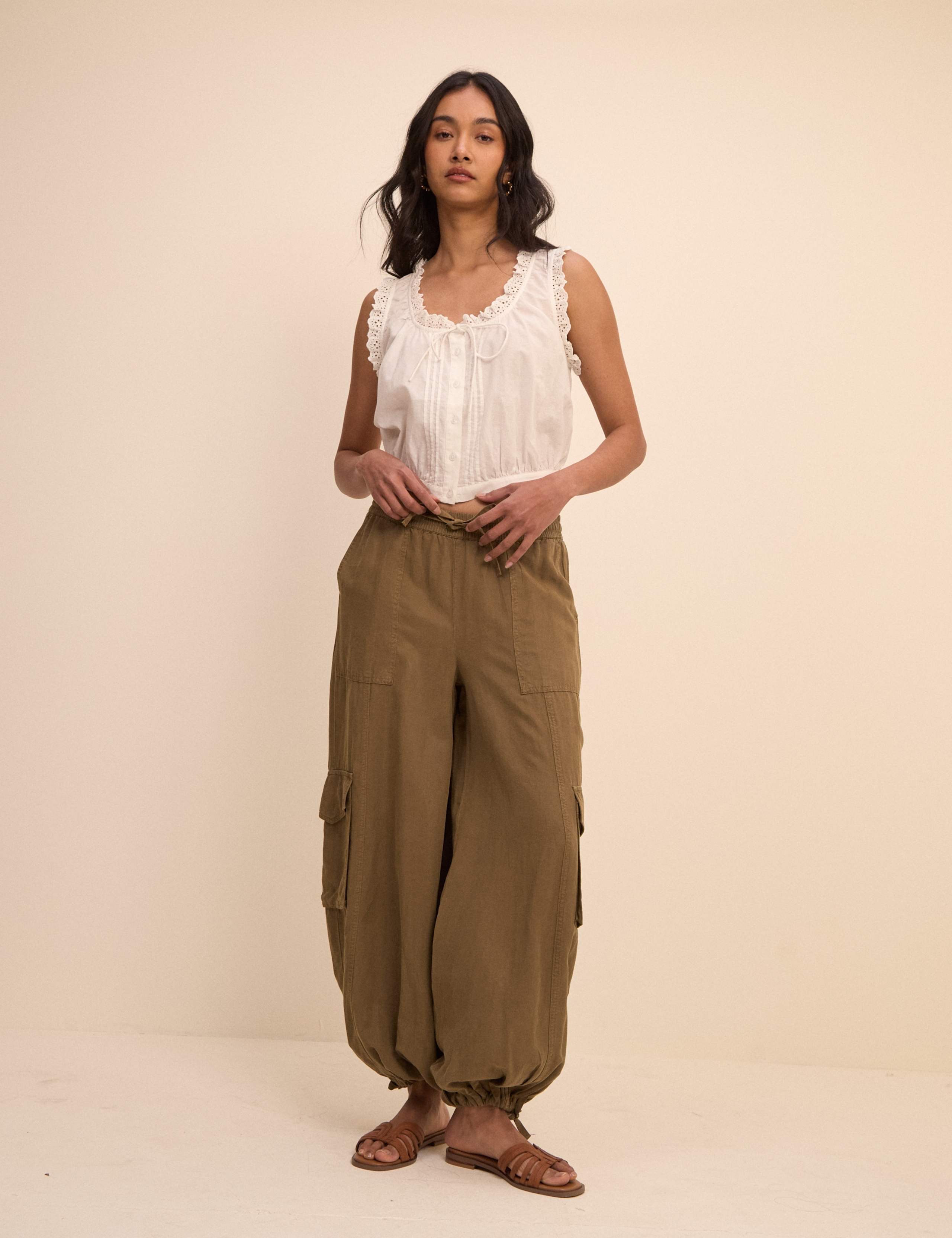 Lyocell Rich Cargo Trousers with Linen 3 of 5