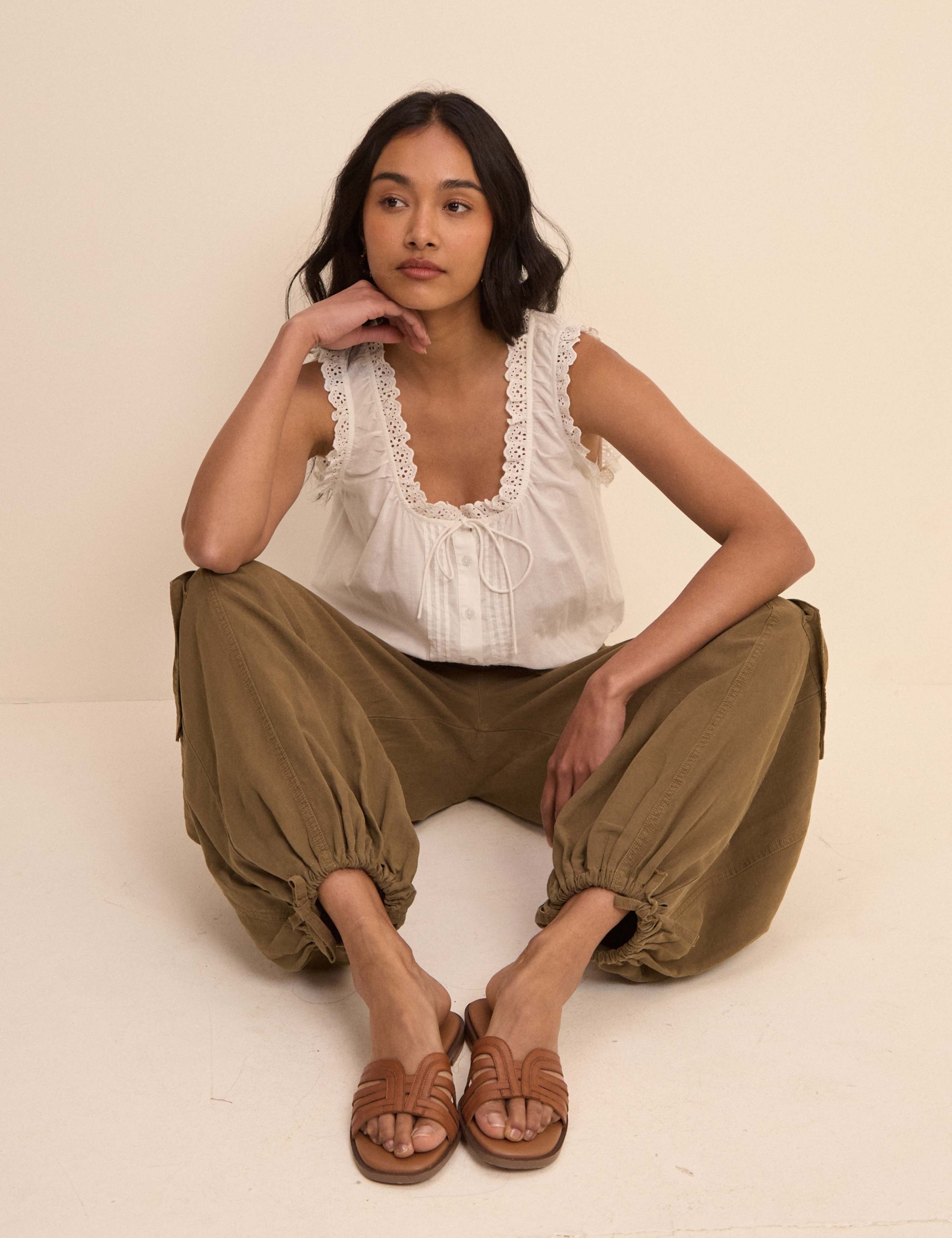 Lyocell Rich Cargo Trousers with Linen 4 of 5