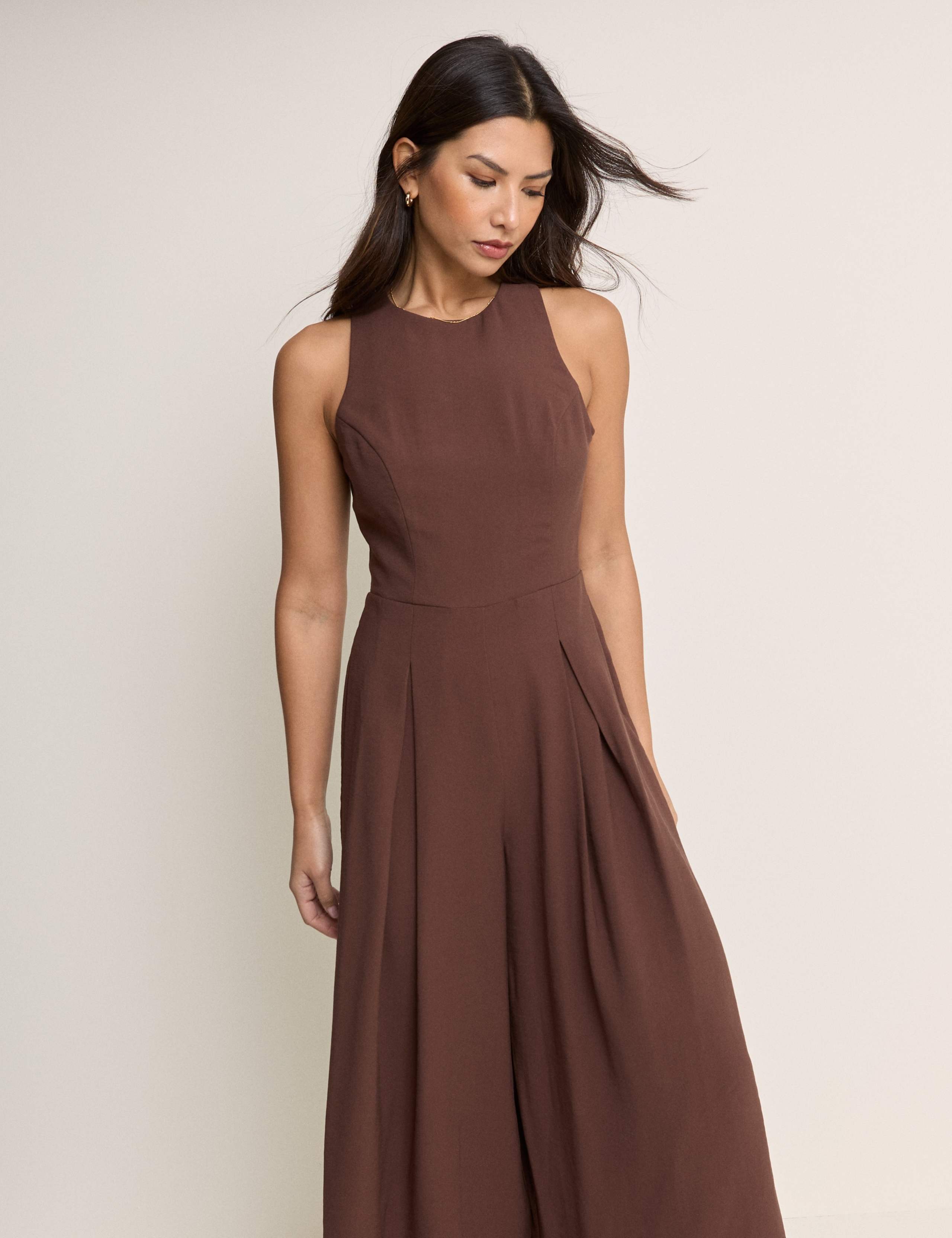 Round Neck Sleeveless Wide Leg Jumpsuit 2 of 5