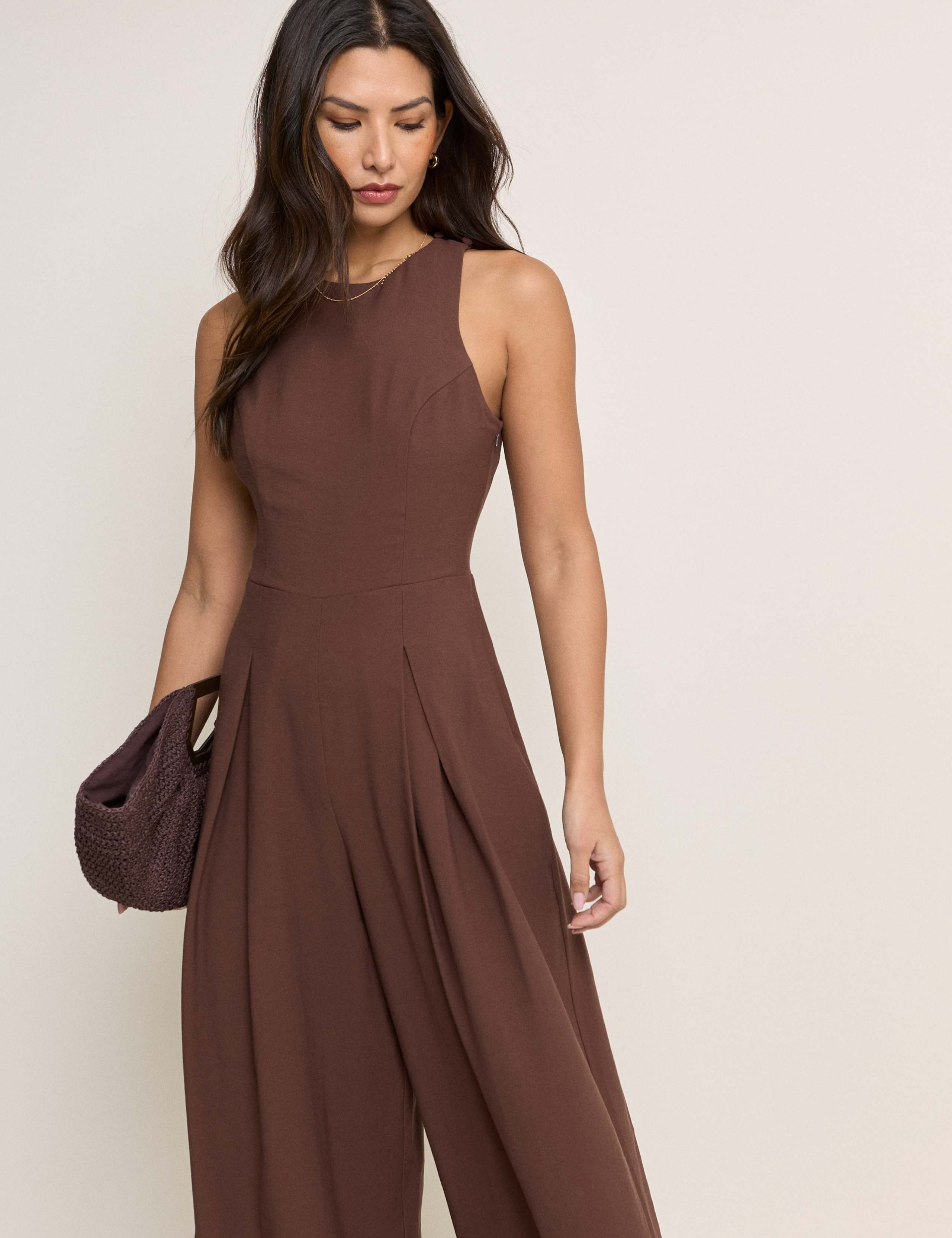 Round Neck Sleeveless Wide Leg Jumpsuit 3 of 5