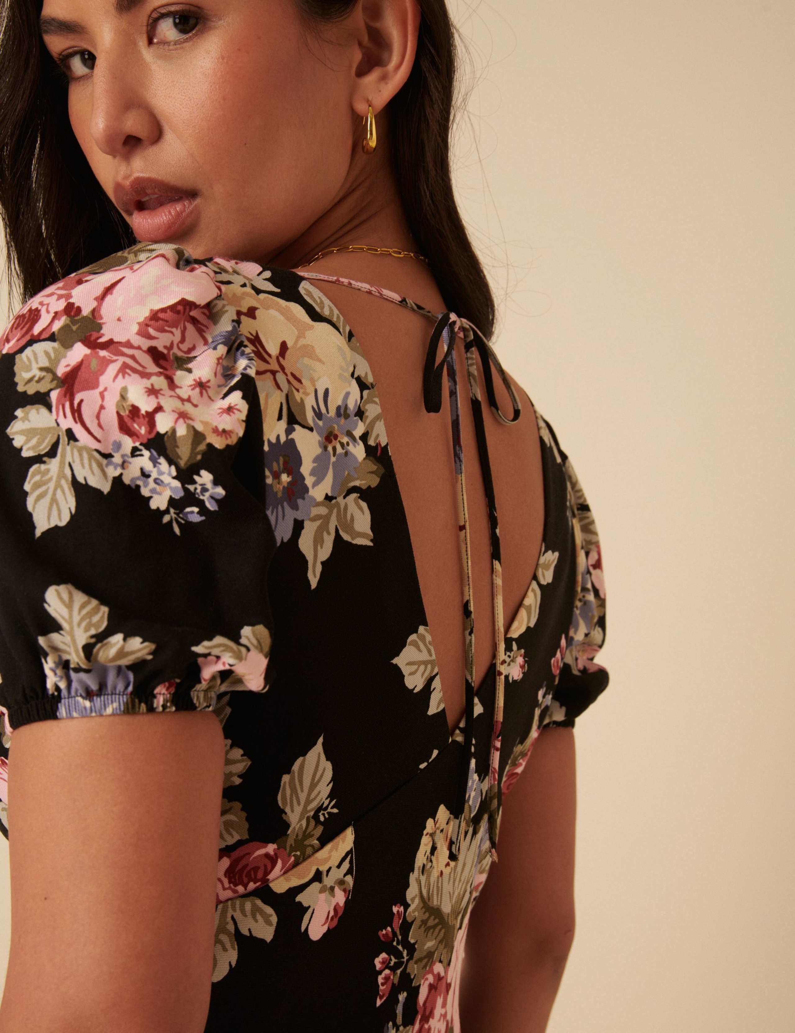 Floral V-Neck Midi Tea Dress 5 of 5