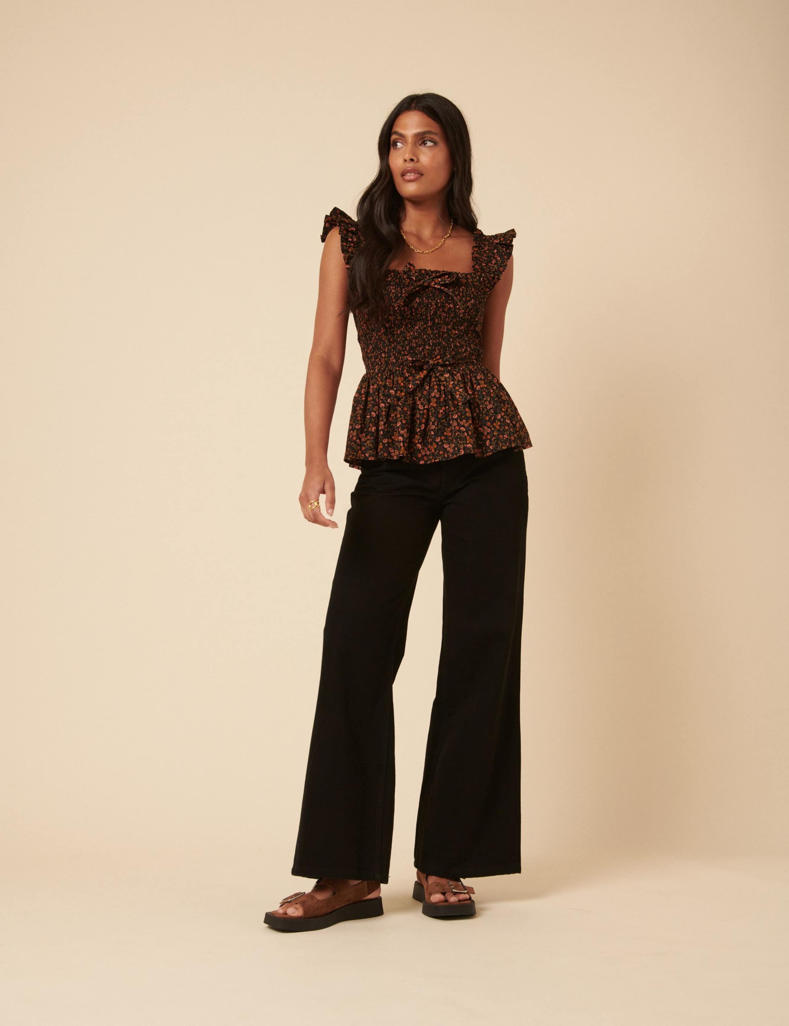 Mid Rise Wide Leg Jeans 1 of 5