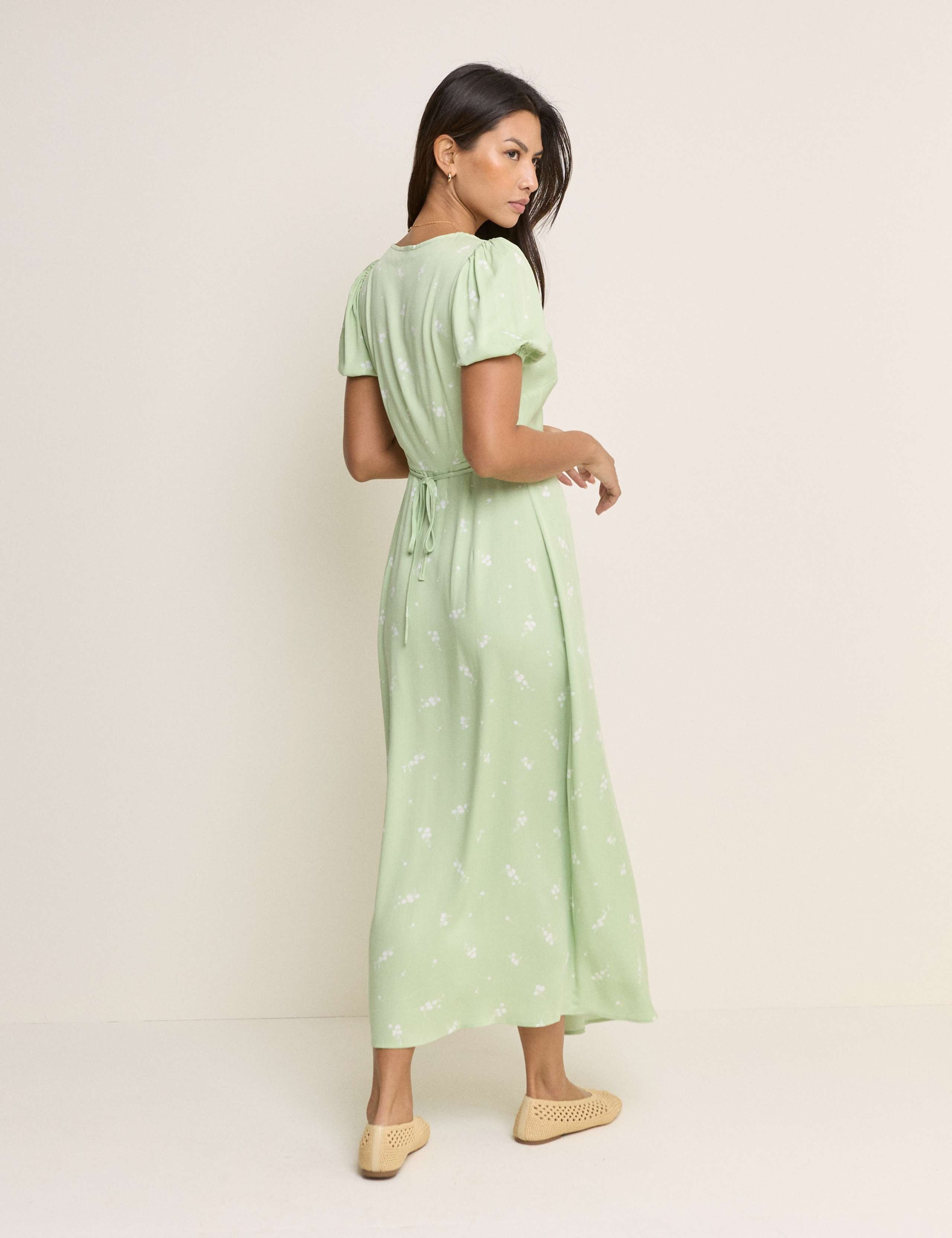 Floral Sweetheart Neckline Midi Tea Dress 3 of 5