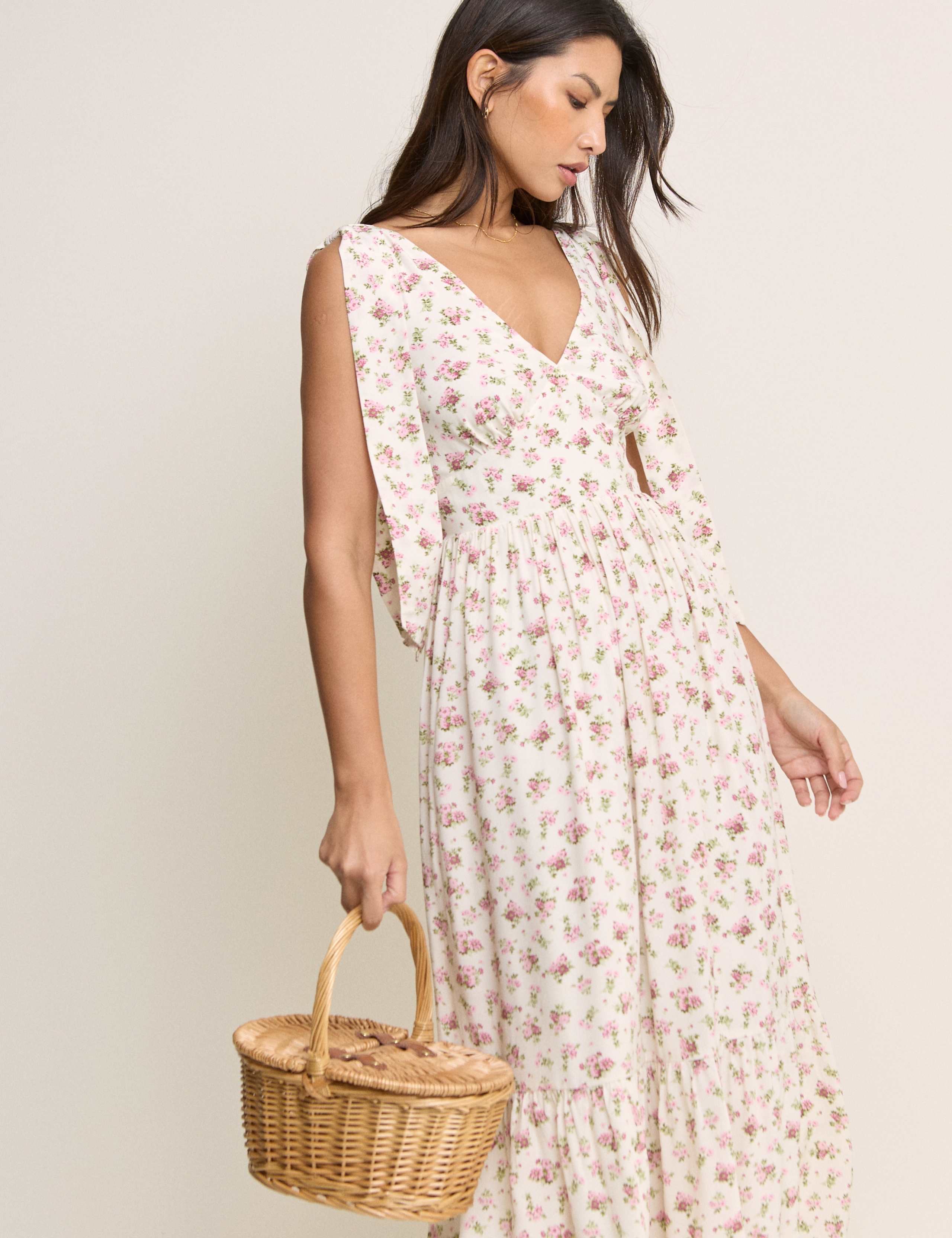 Floral V-Neck Bow Detail Midaxi Tiered Dress 5 of 5
