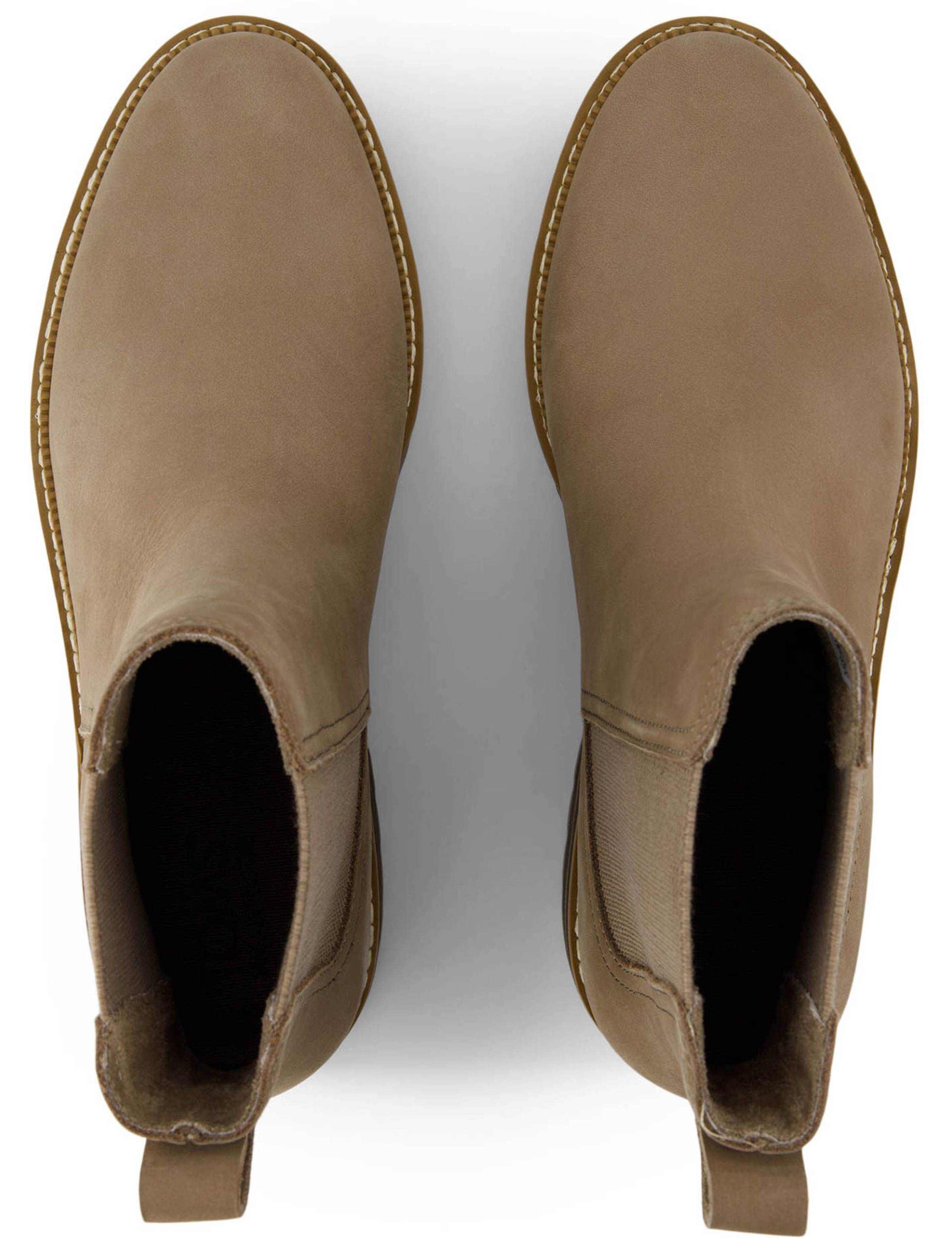 Cleated Round Toe Chelsea Boots 3 of 9