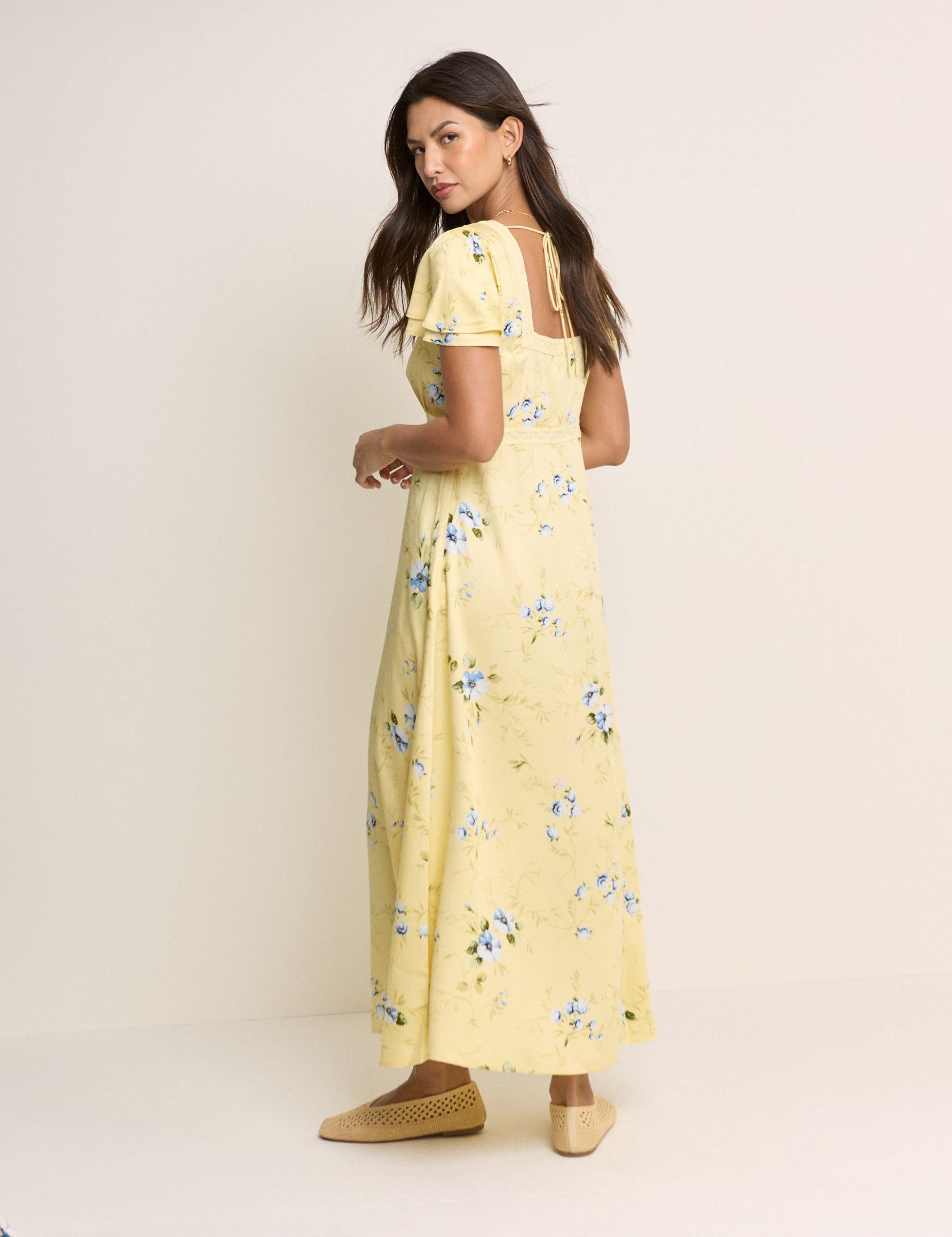 Floral V-Neck Midaxi Waisted Dress 2 of 5
