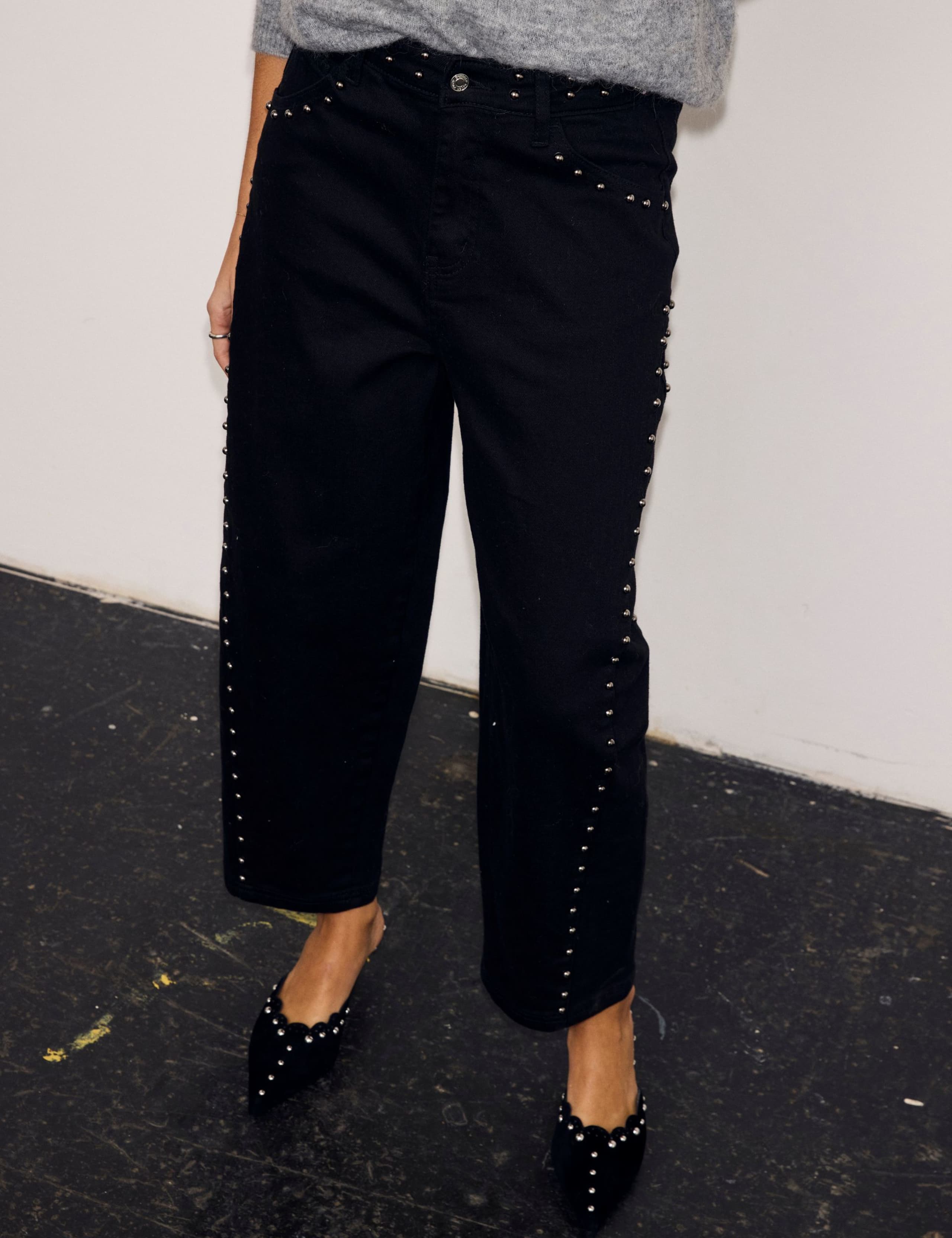 Mid Rise Stud Detail Barrel Leg Jeans 2 of 6