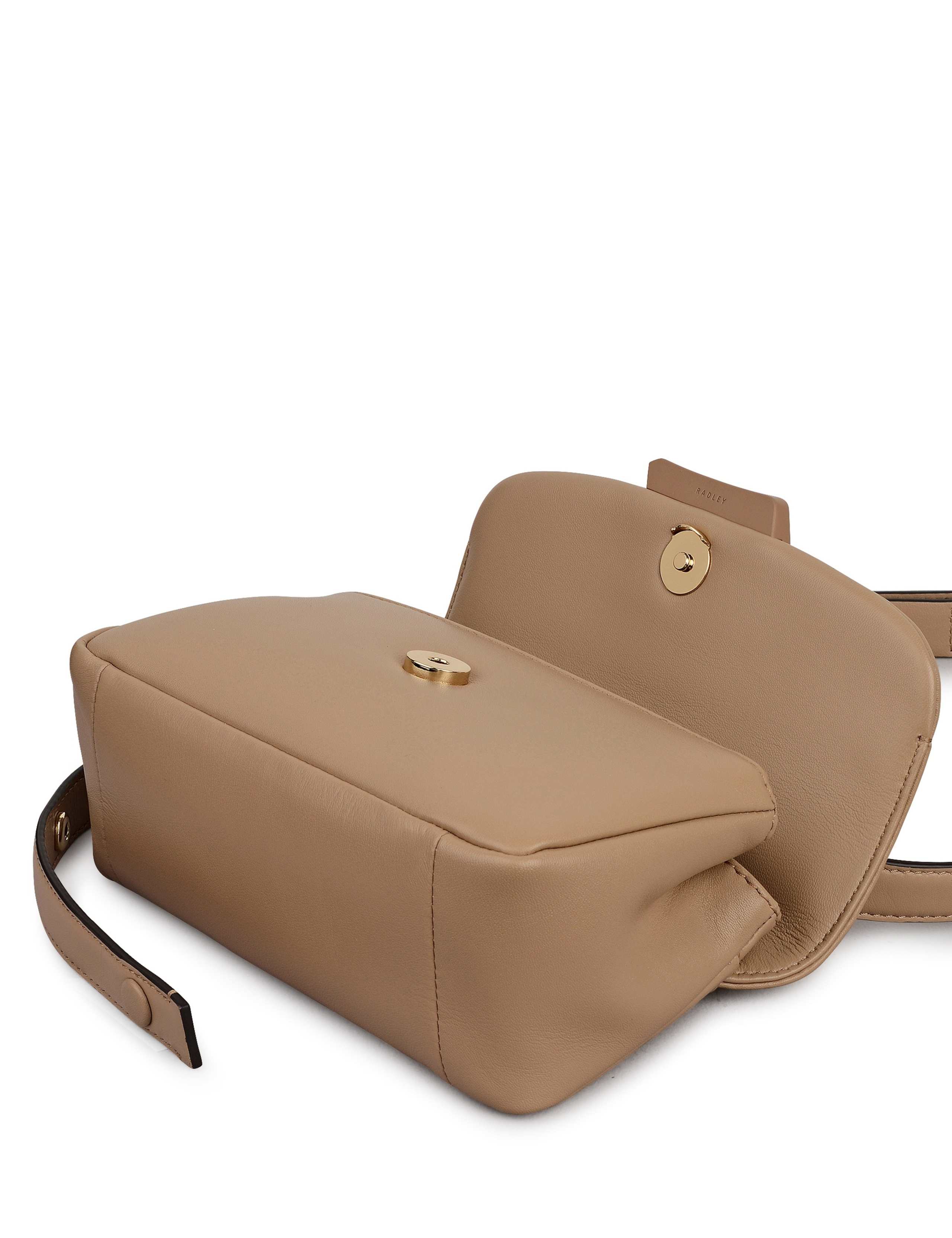 The Belsize Leather Puffy Shoulder Bag 3 of 3
