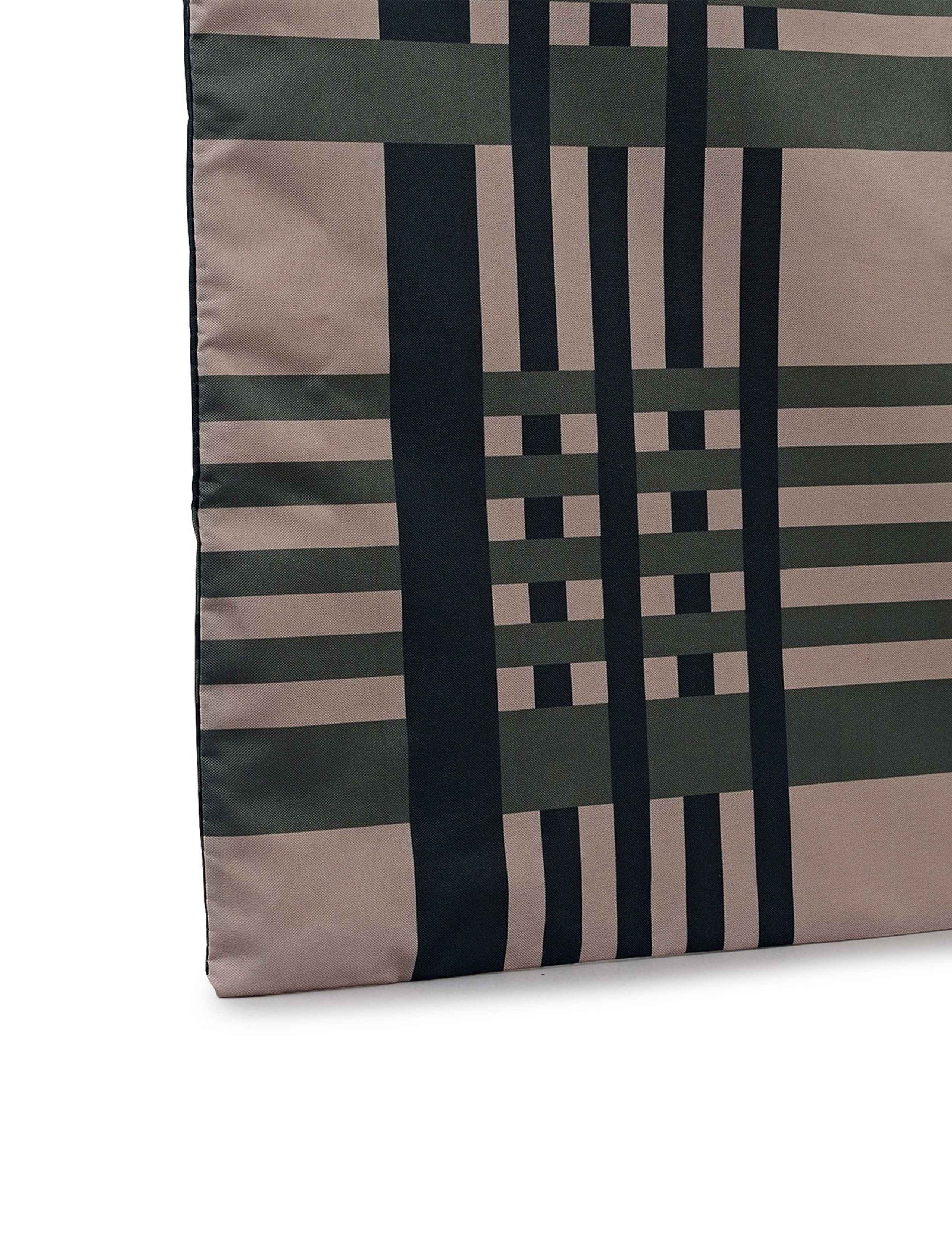 Checked Foldaway Tote Bag 4 of 4