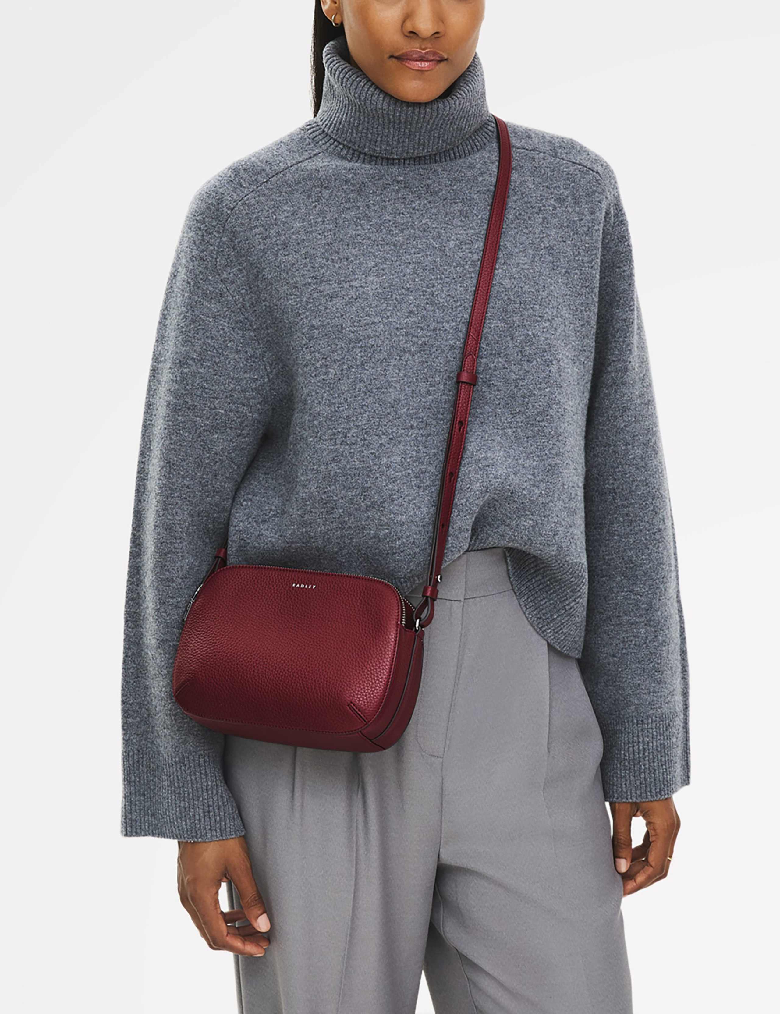 Leather Dukes Place Camera Cross Body Bag 4 of 5