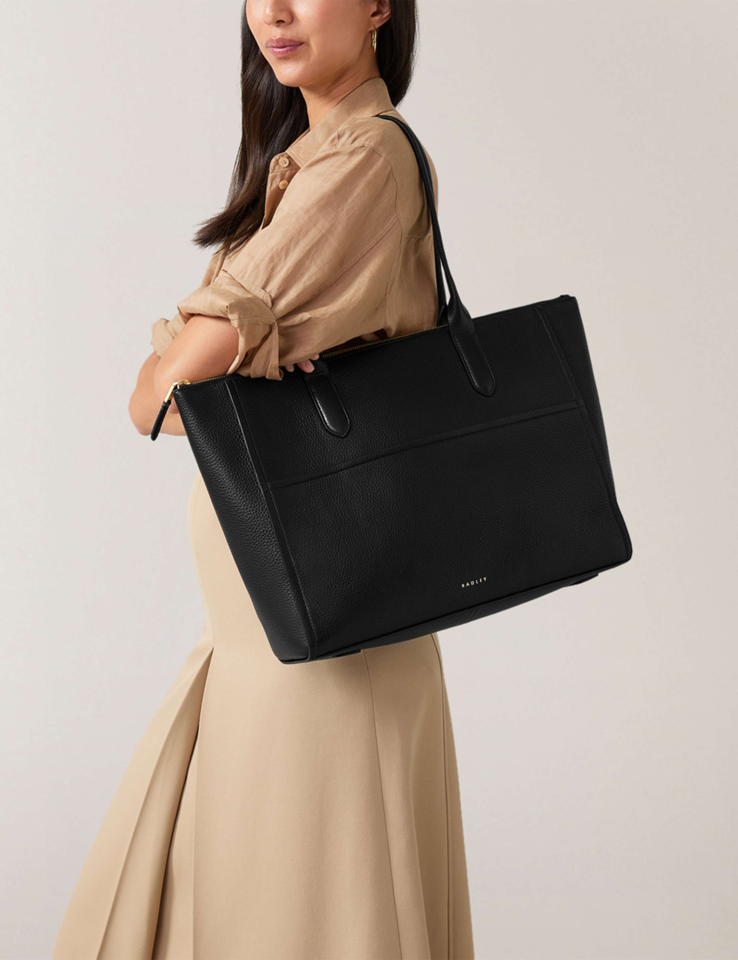 Leather Oak Street Zip Top Tote Bag 5 of 5