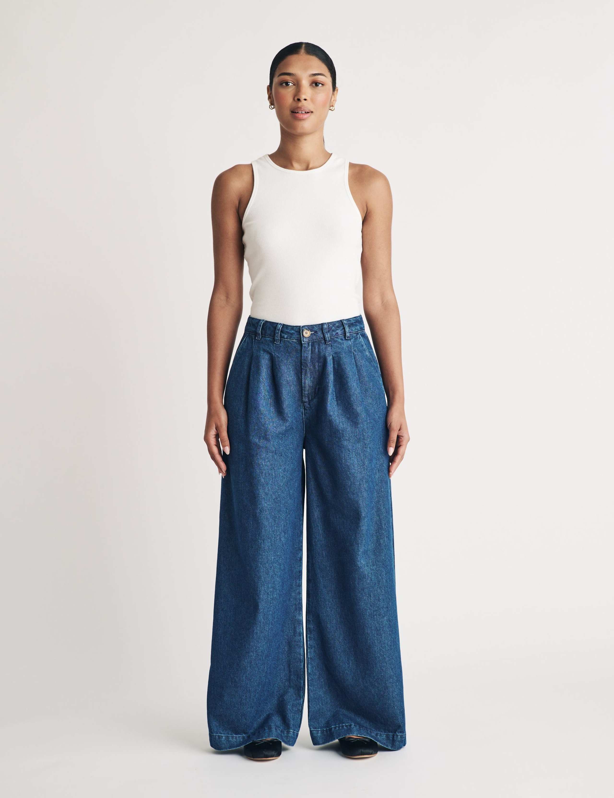 High Waisted Wide Leg Jeans with Lyocell 1 of 4