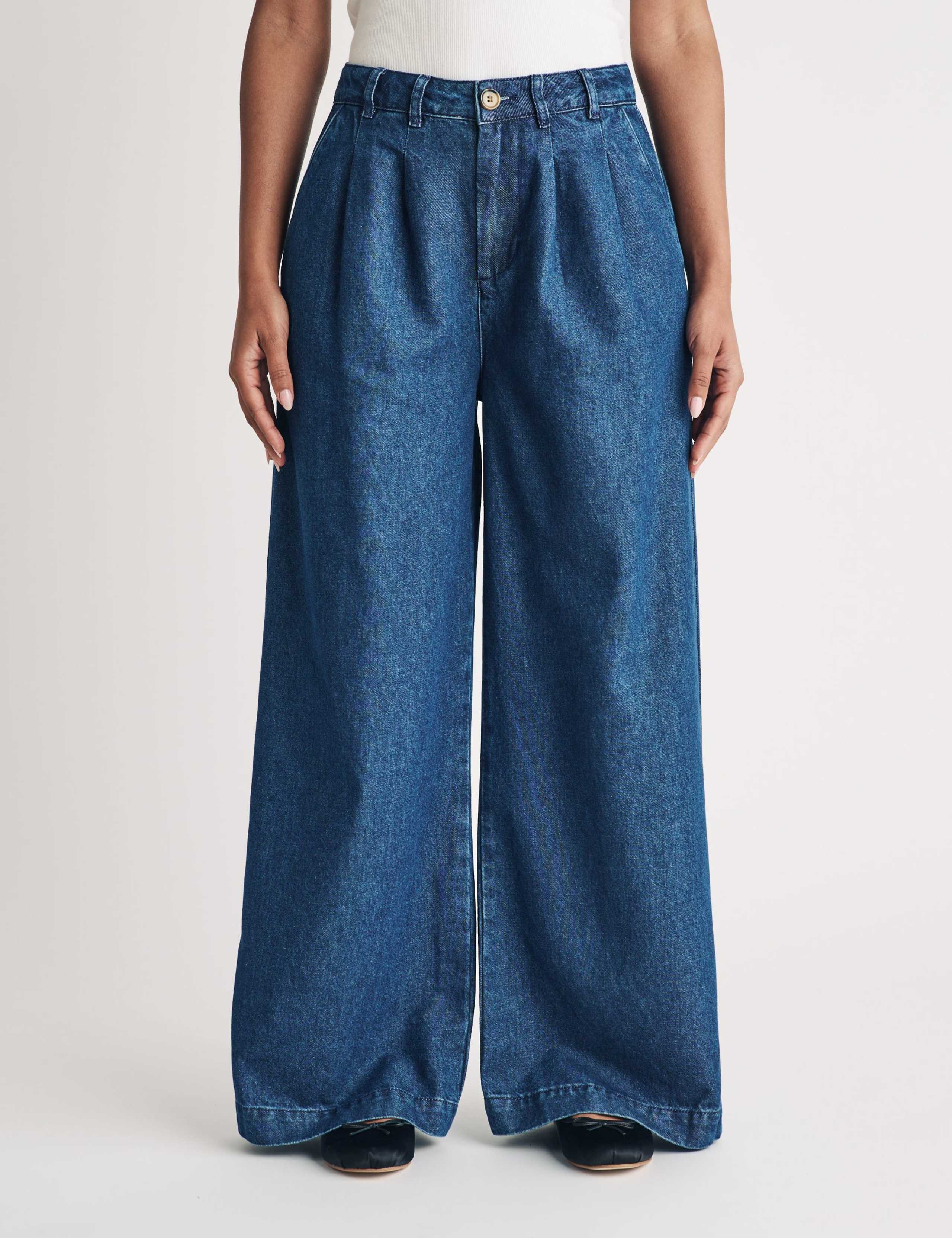 High Waisted Wide Leg Jeans with Lyocell 2 of 4