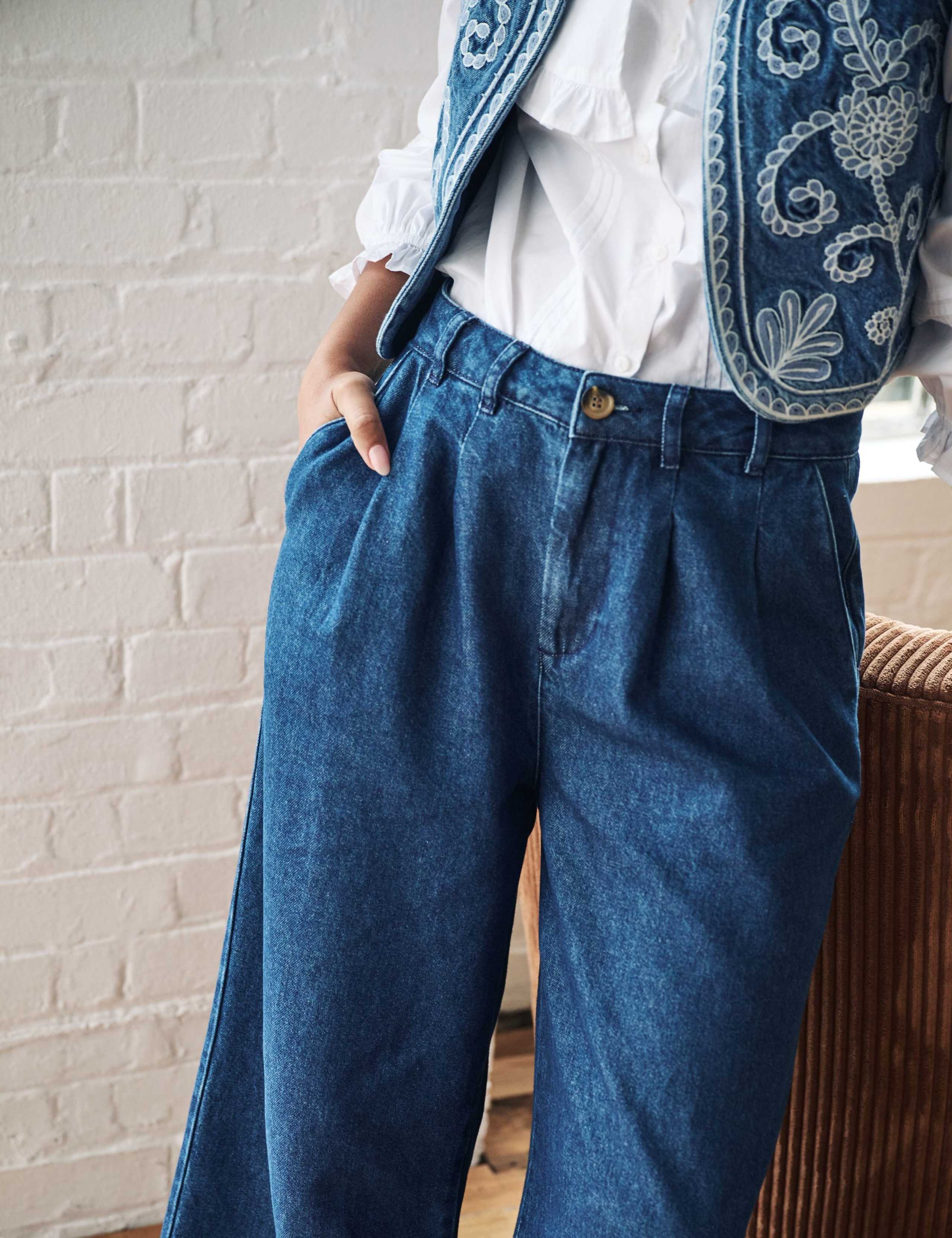 High Waisted Wide Leg Jeans with Lyocell 4 of 4