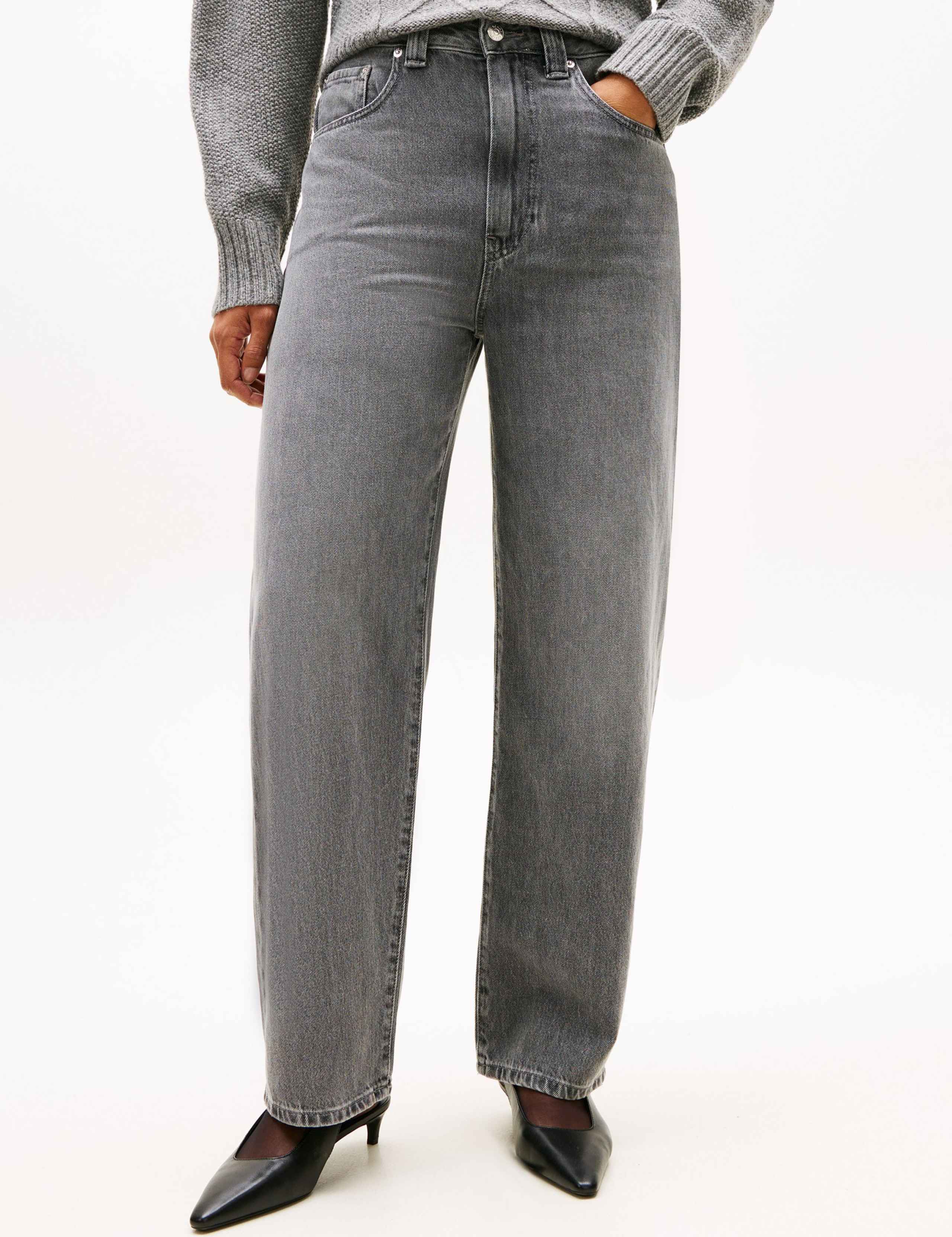 High Waisted Barrel Jeans 3 of 5
