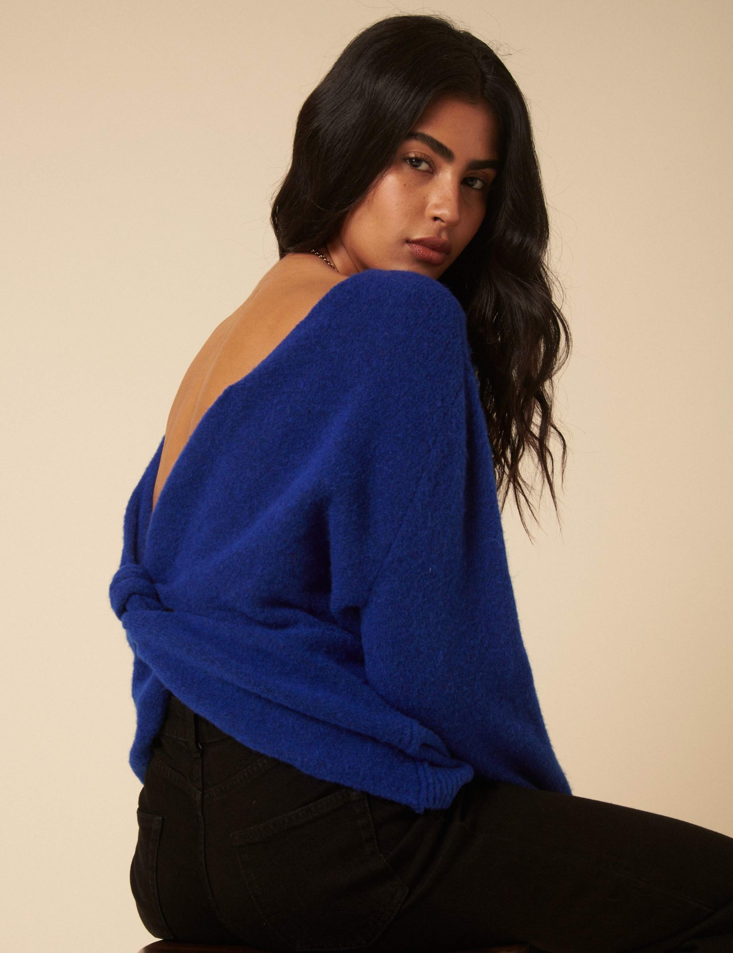 Twist Back Relaxed Jumper 2 of 5