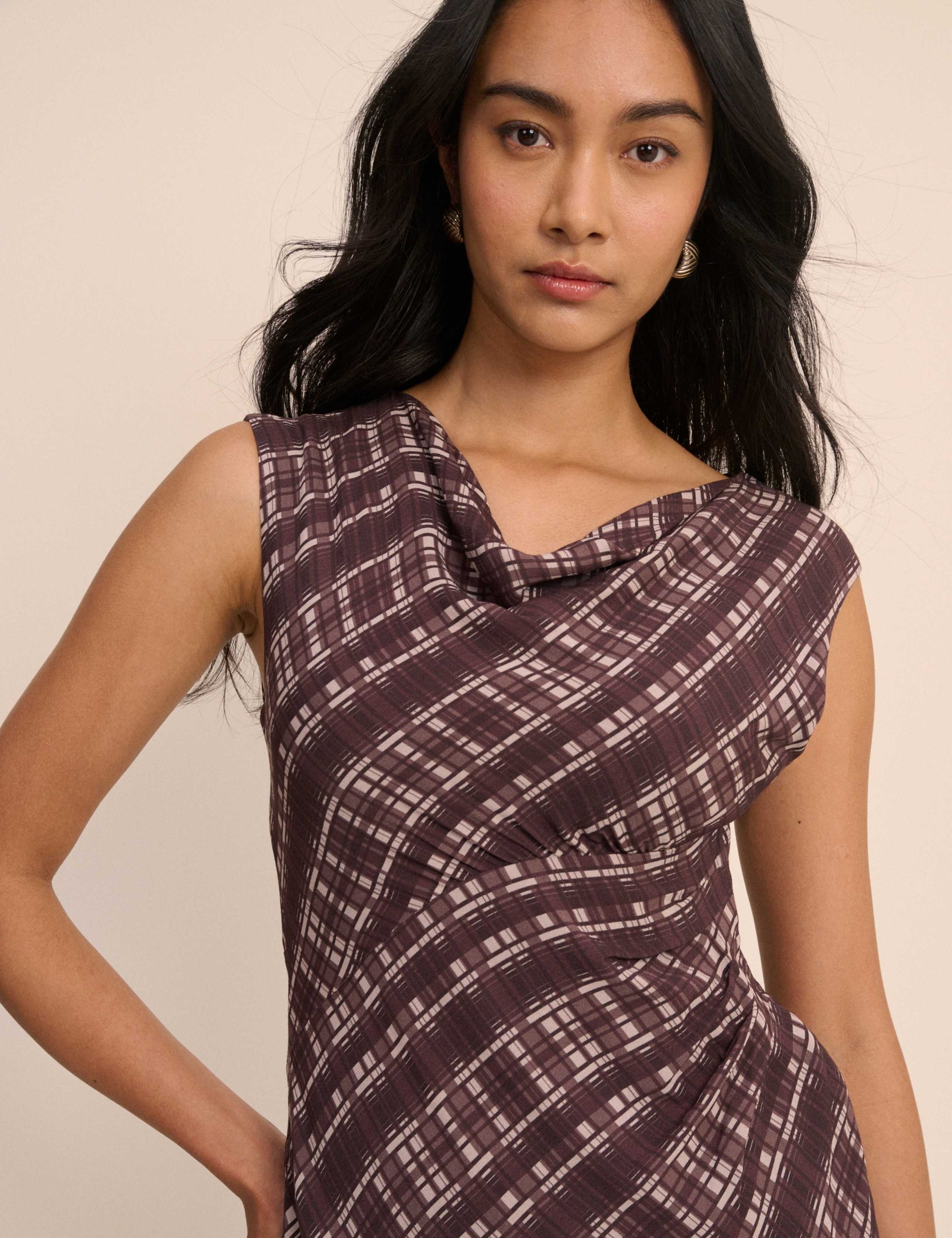 Printed Slash Neck Midi Column Dress 4 of 5