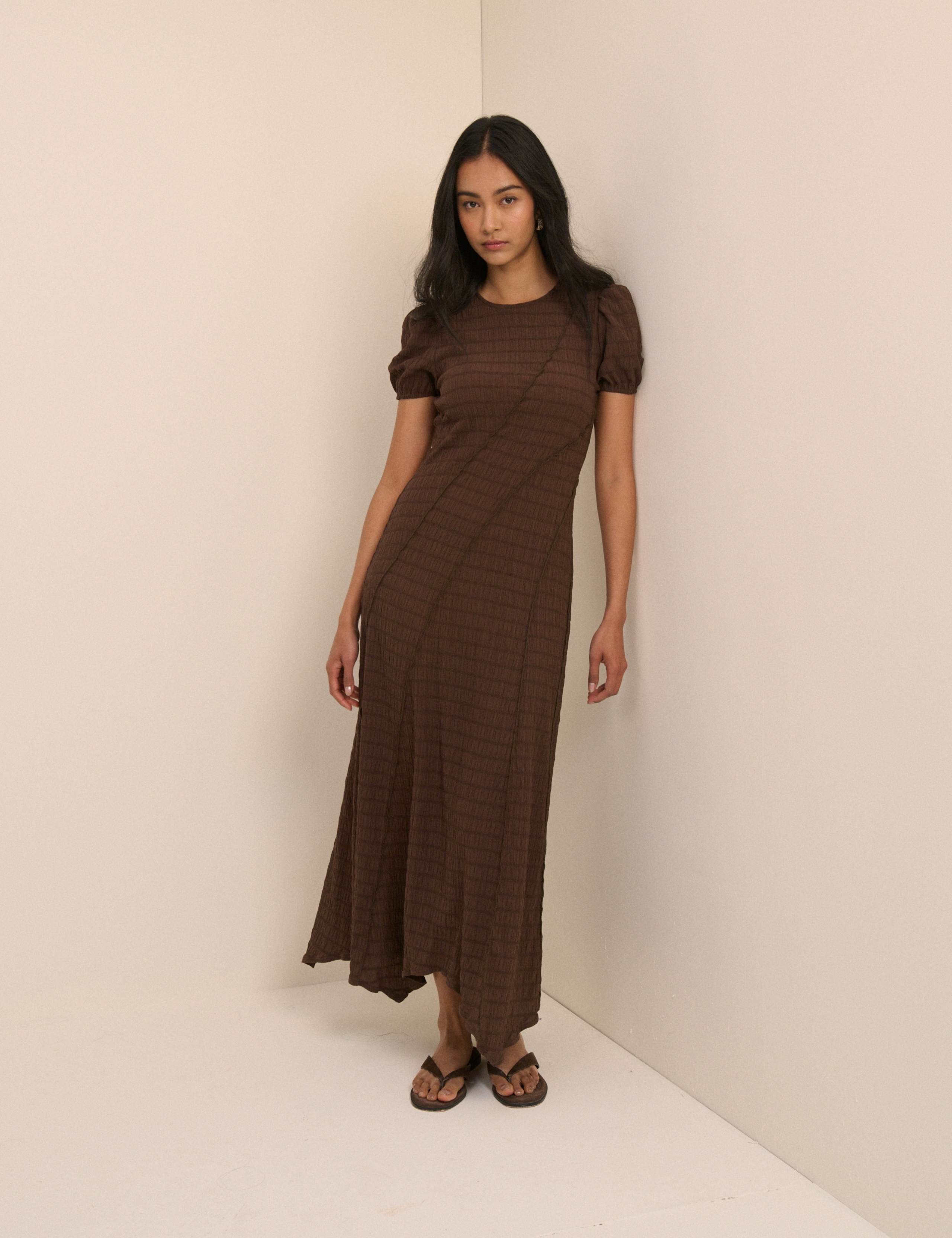 Textured Round Neck Midi Bodycon Dress 6 of 6
