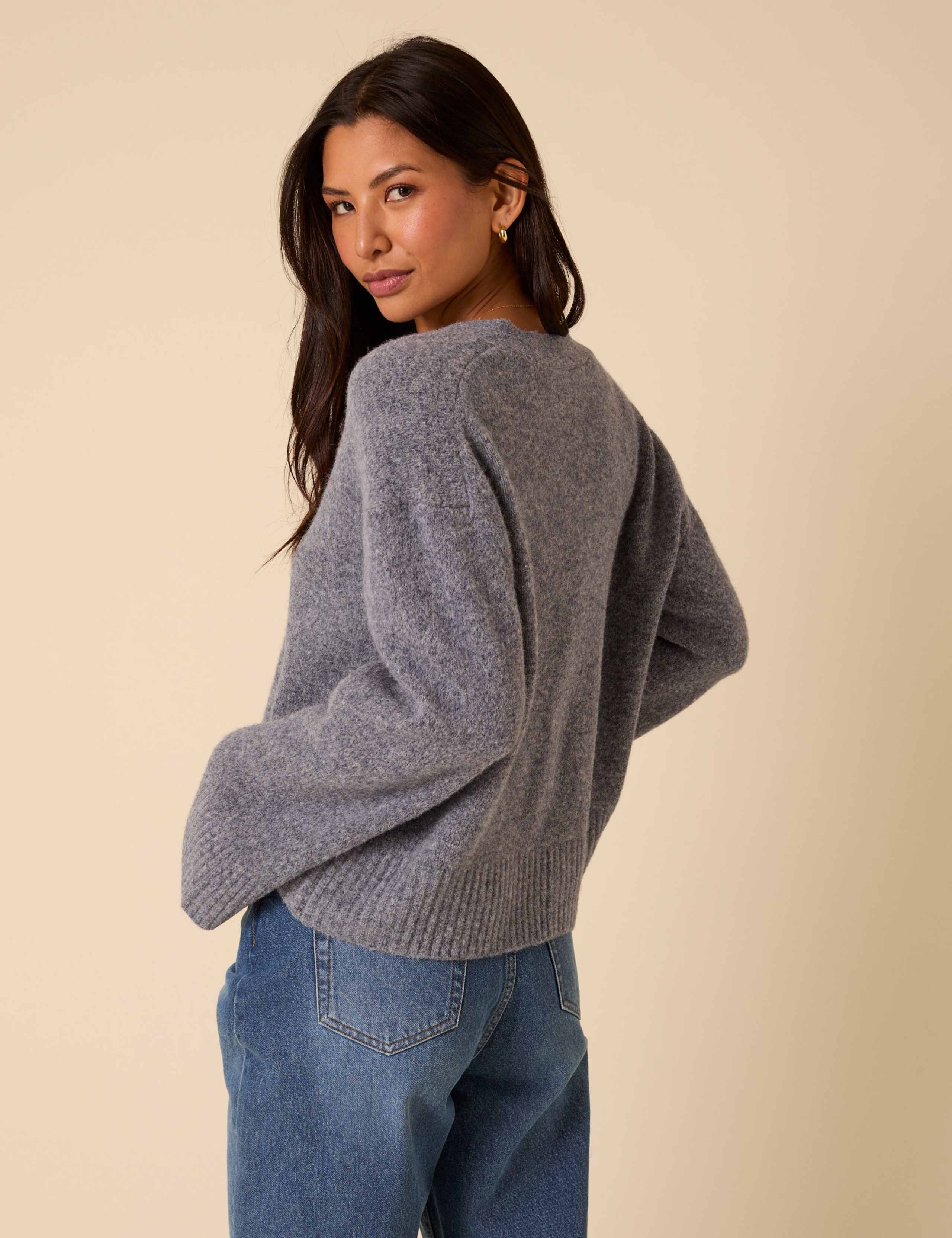 V-Neck Relaxed Fit Cardigan 5 of 5