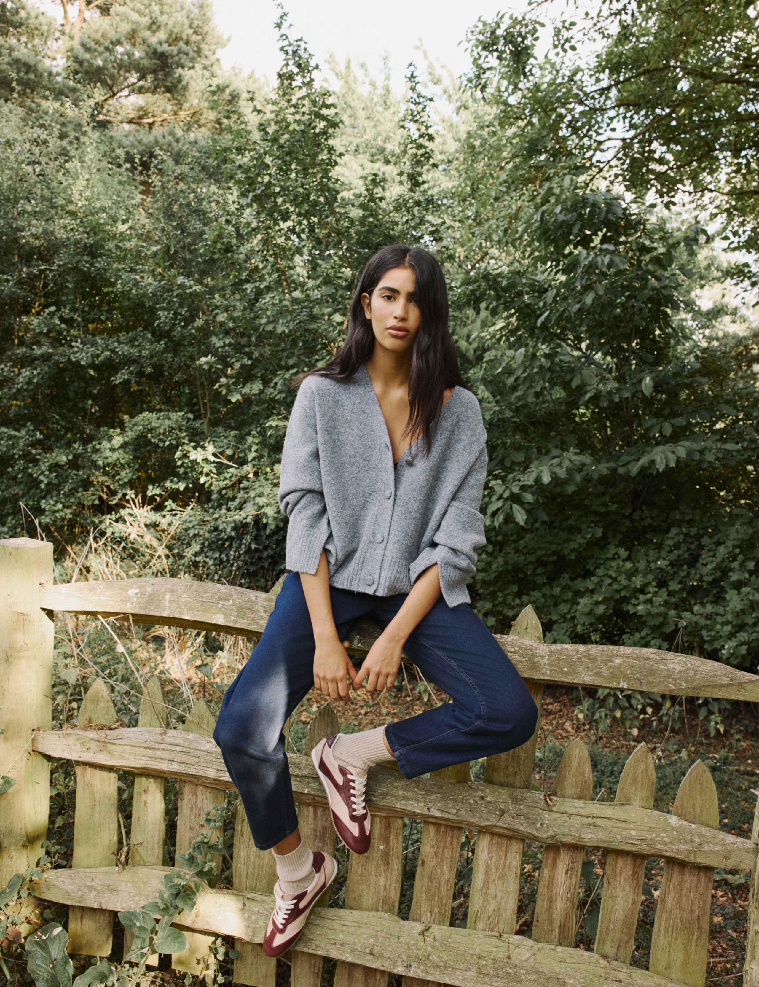 V-Neck Relaxed Fit Cardigan 6 of 6