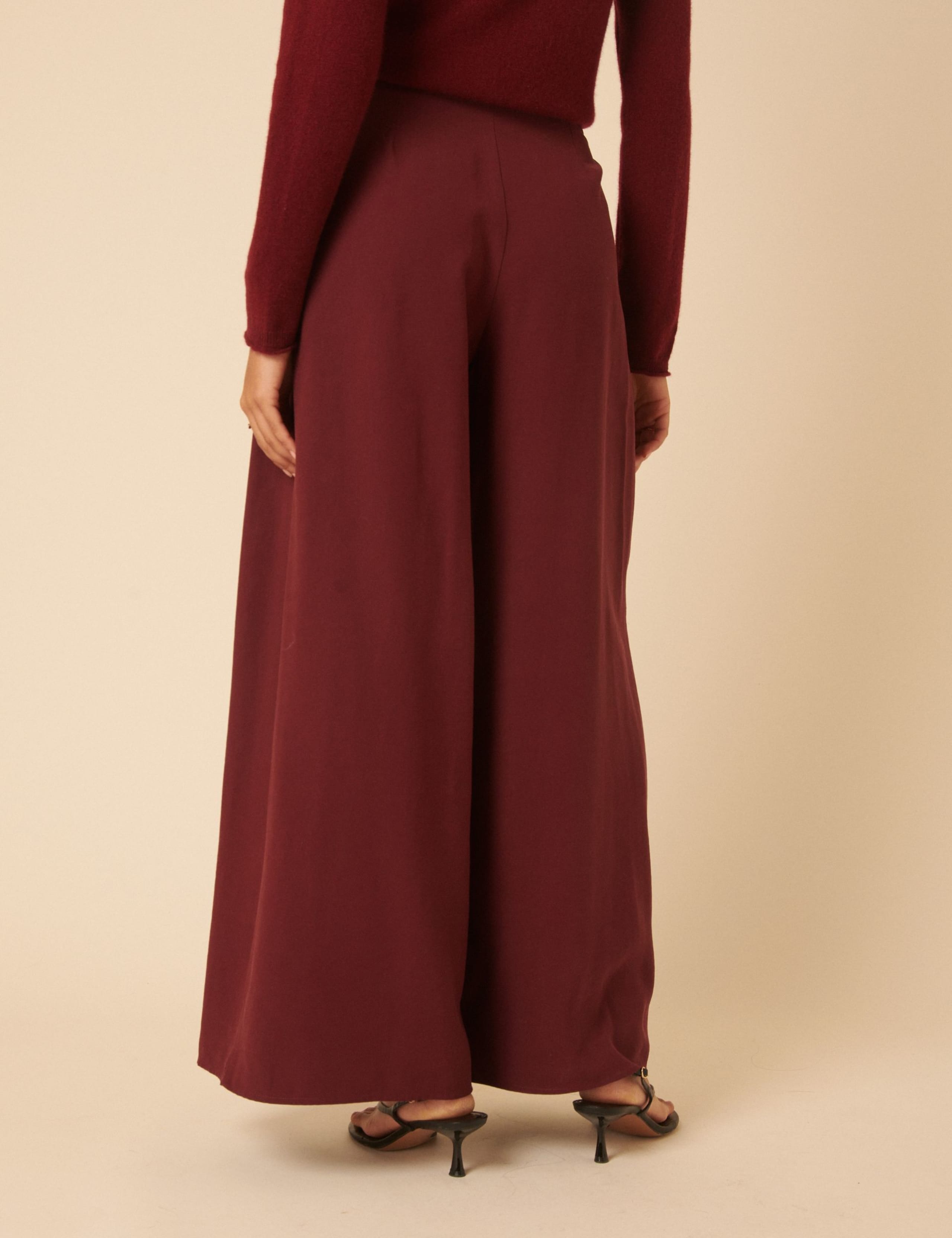 Pleated Elasticated Waist Wide Leg Trousers 2 of 5