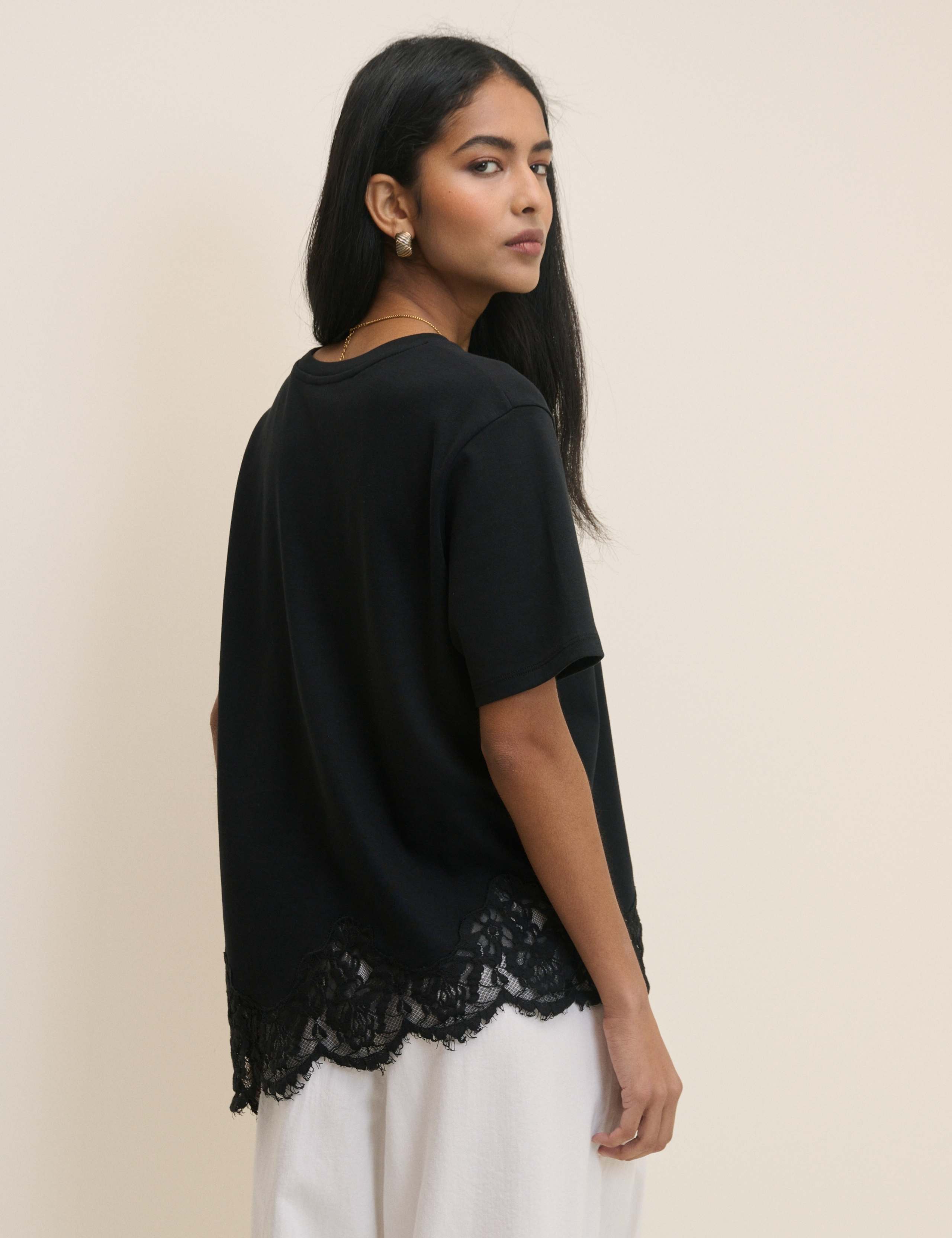 Pure Cotton Asymmetric Lace Hem T-Shirt 2 of 5