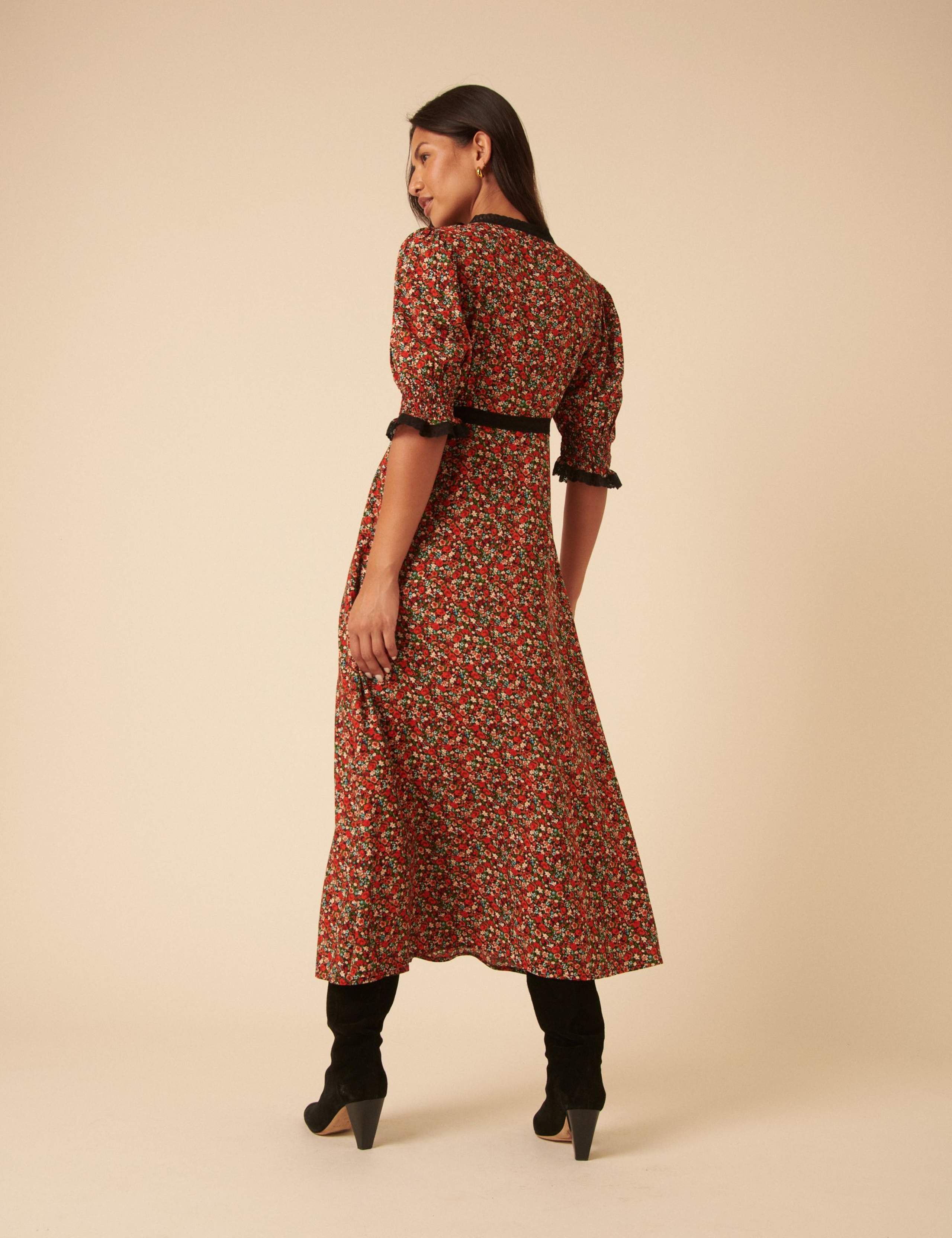 Ditsy Floral Print Lace Midi Dress 2 of 5