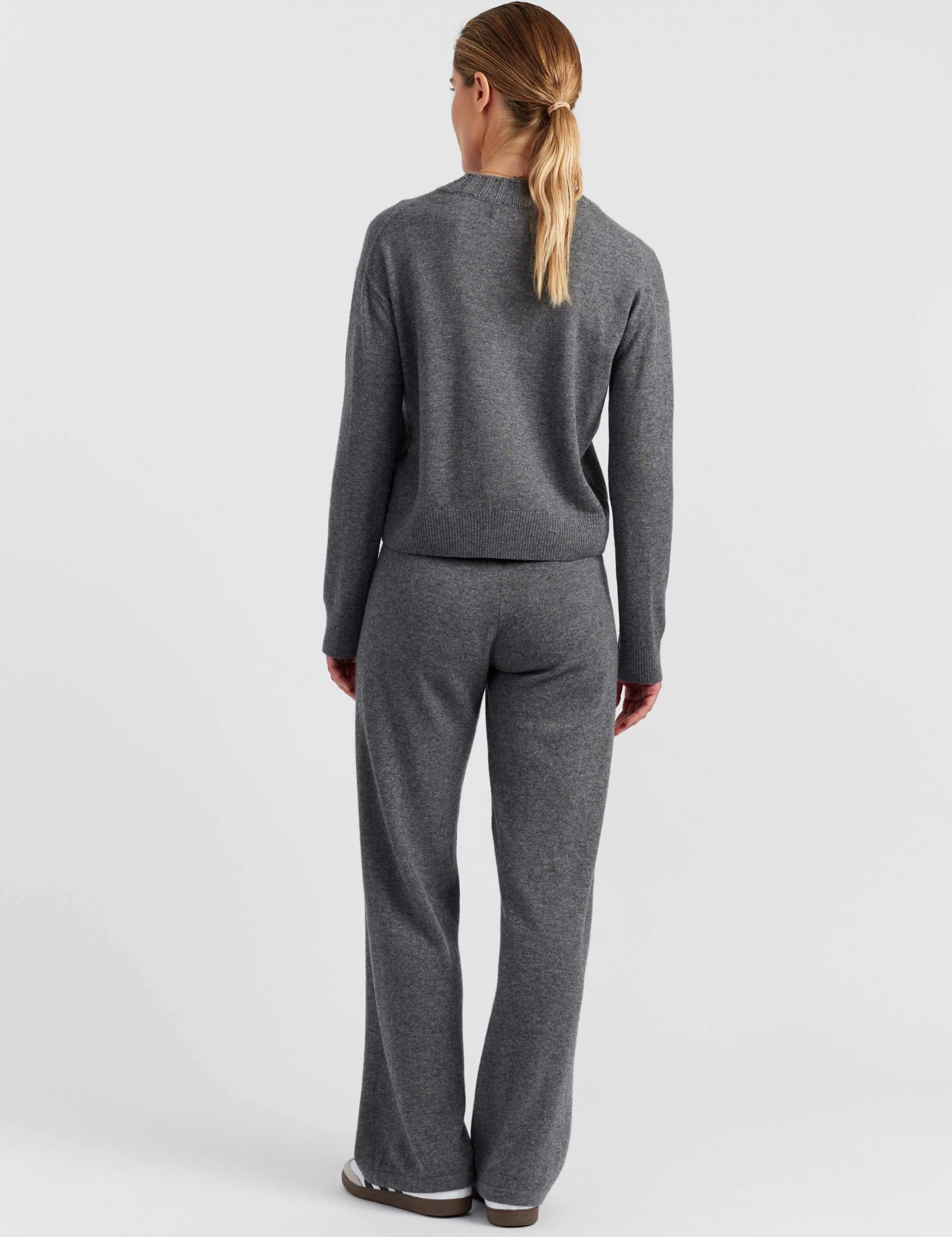 Wool Rich V-Neck Jumper with Cashmere 3 of 4