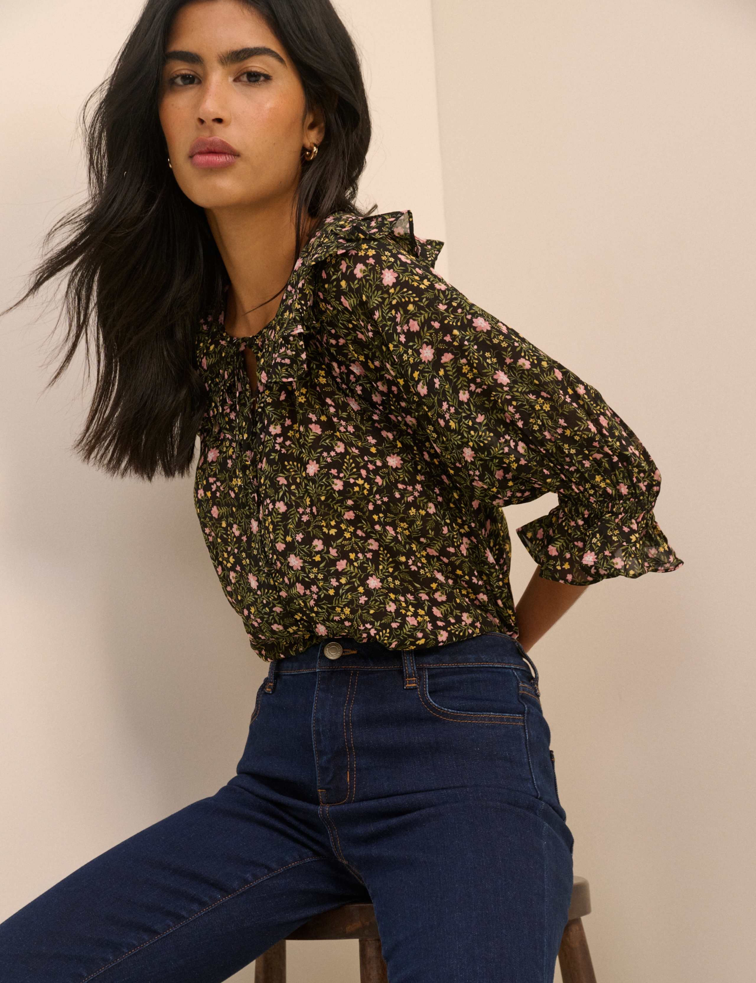 Floral Collared Tie Neck Blouse 3 of 5