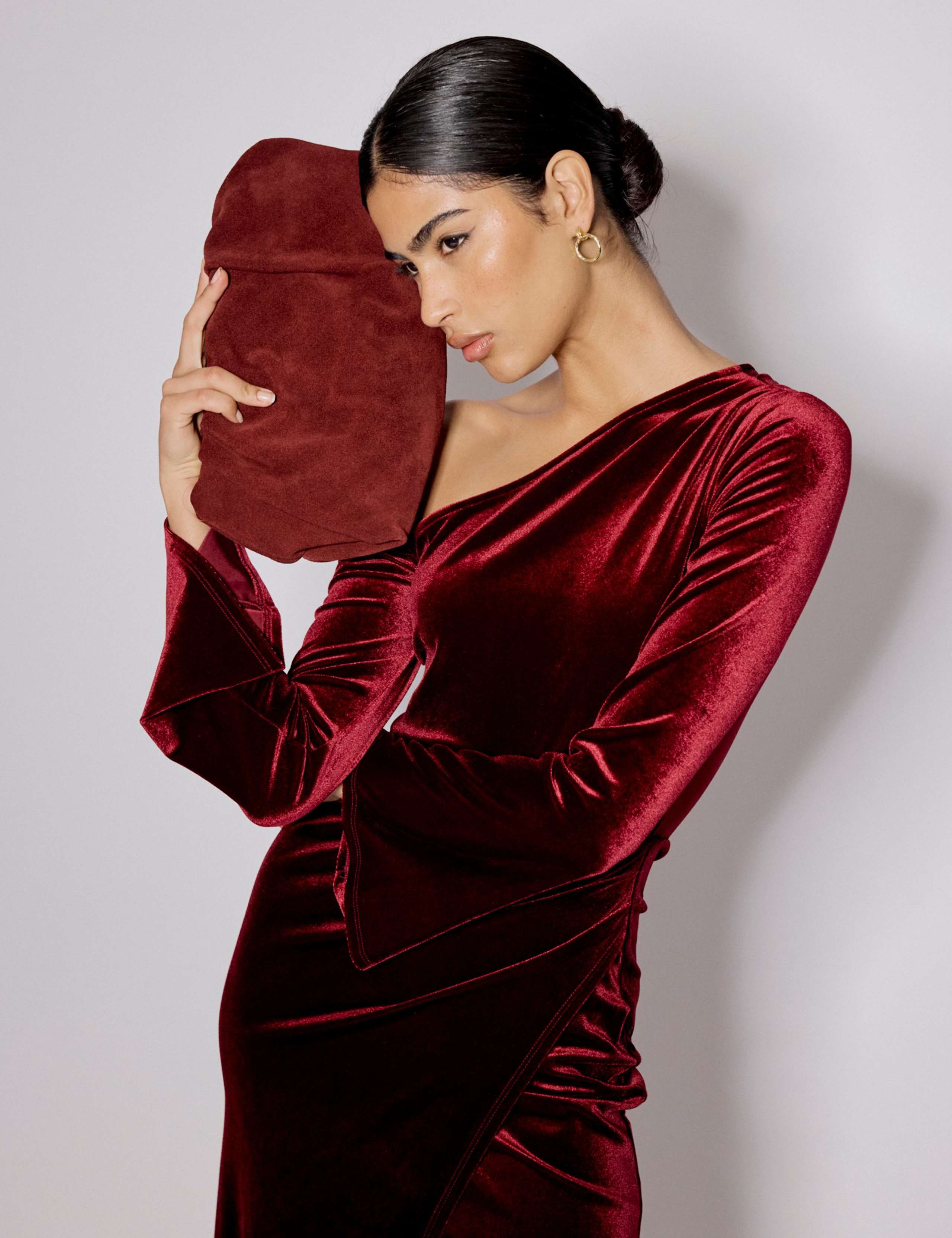Velvet One Shoulder Gathered Midi Bodycon Dress 3 of 5