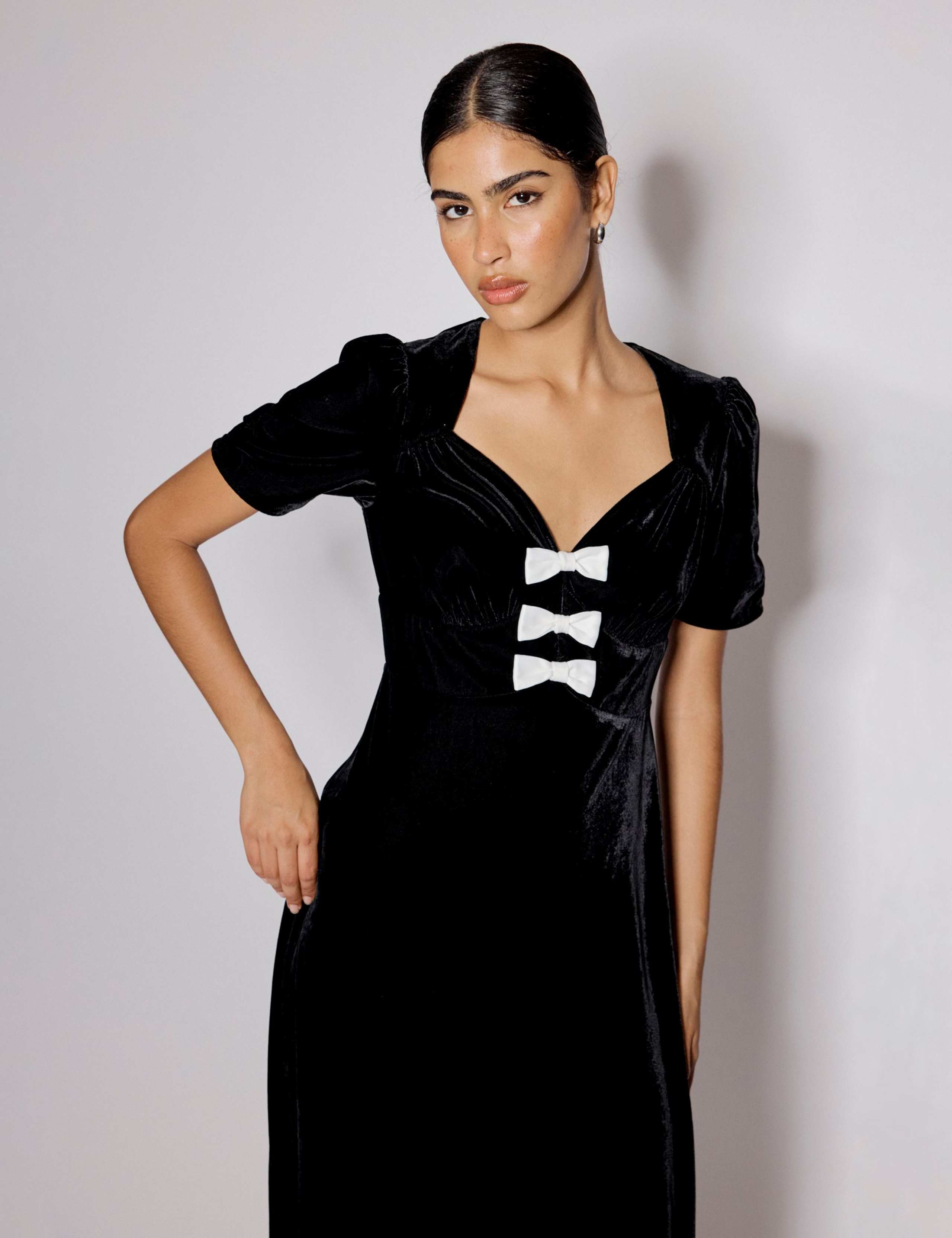 Velvet V-Neck Bow Waisted Midi Dress 2 of 5