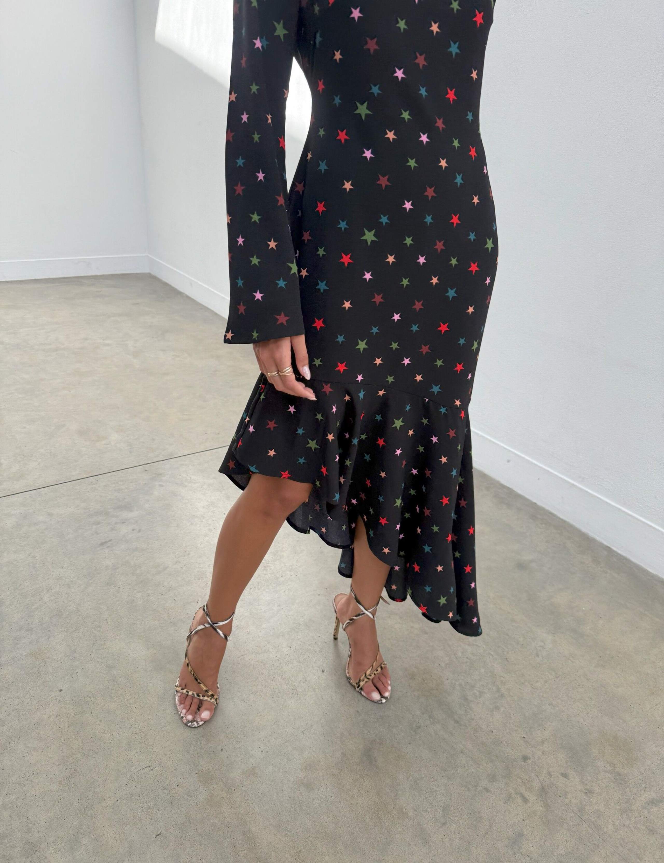 Star Print Asymmetric Ruffle Hem Midi Dress 2 of 5