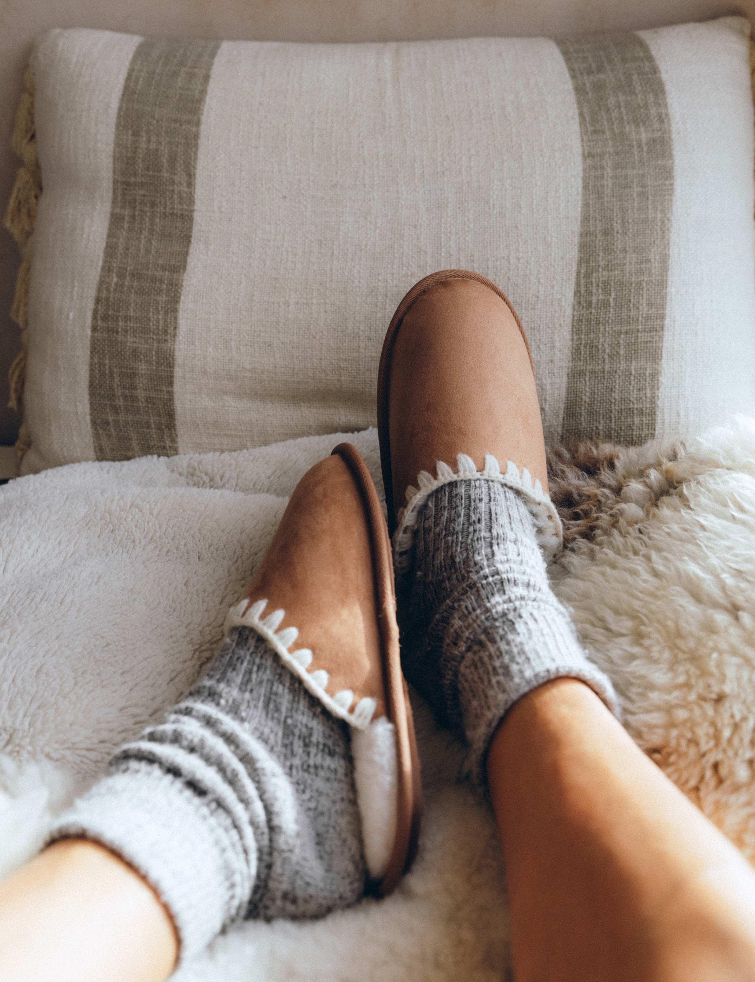 Iryss Faux Fur Slippers 8 of 13