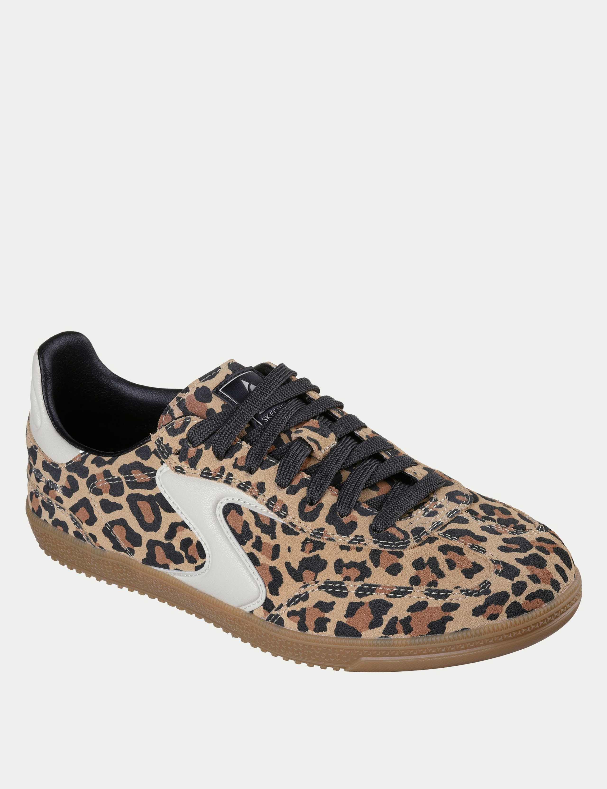 Hotshot On The Prowl Suede Trainers 3 of 5