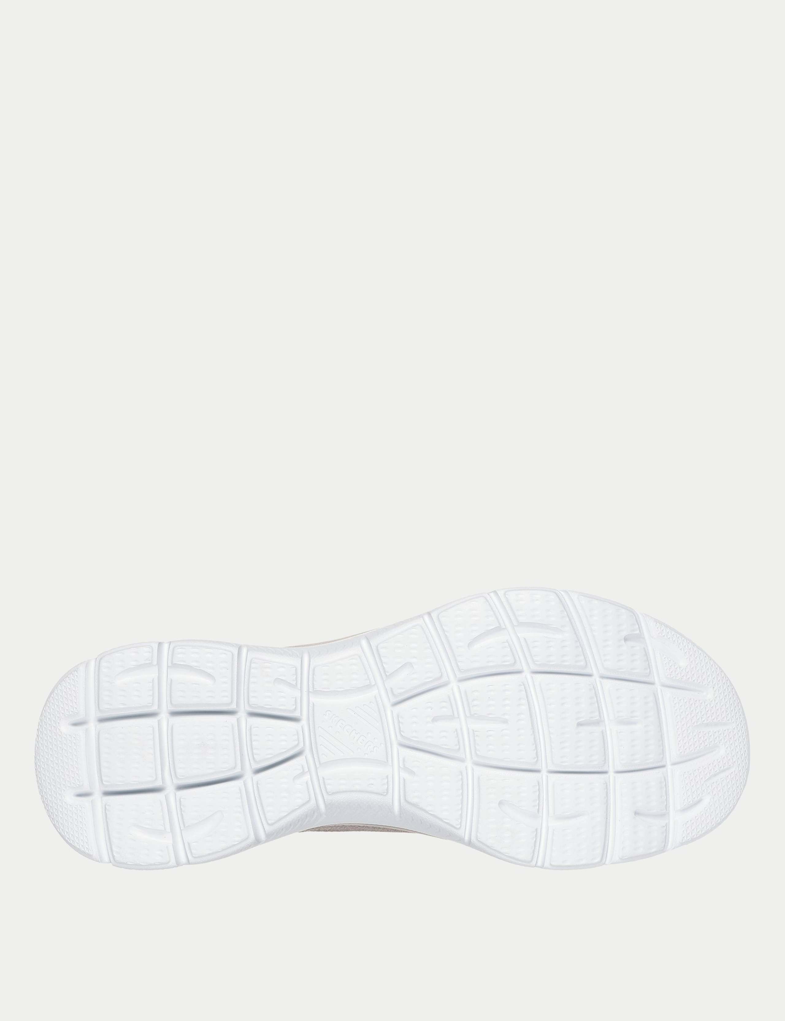 Summits New Daily Trainers 5 of 5