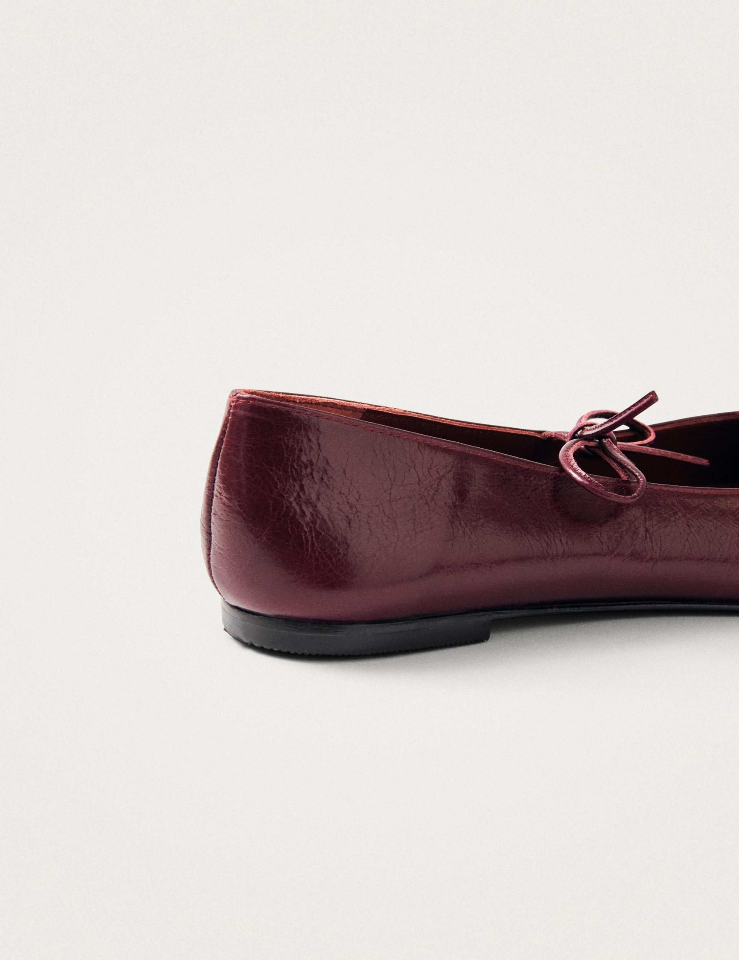 Sway Leather Bow Square Toe Ballet Pumps 6 of 8